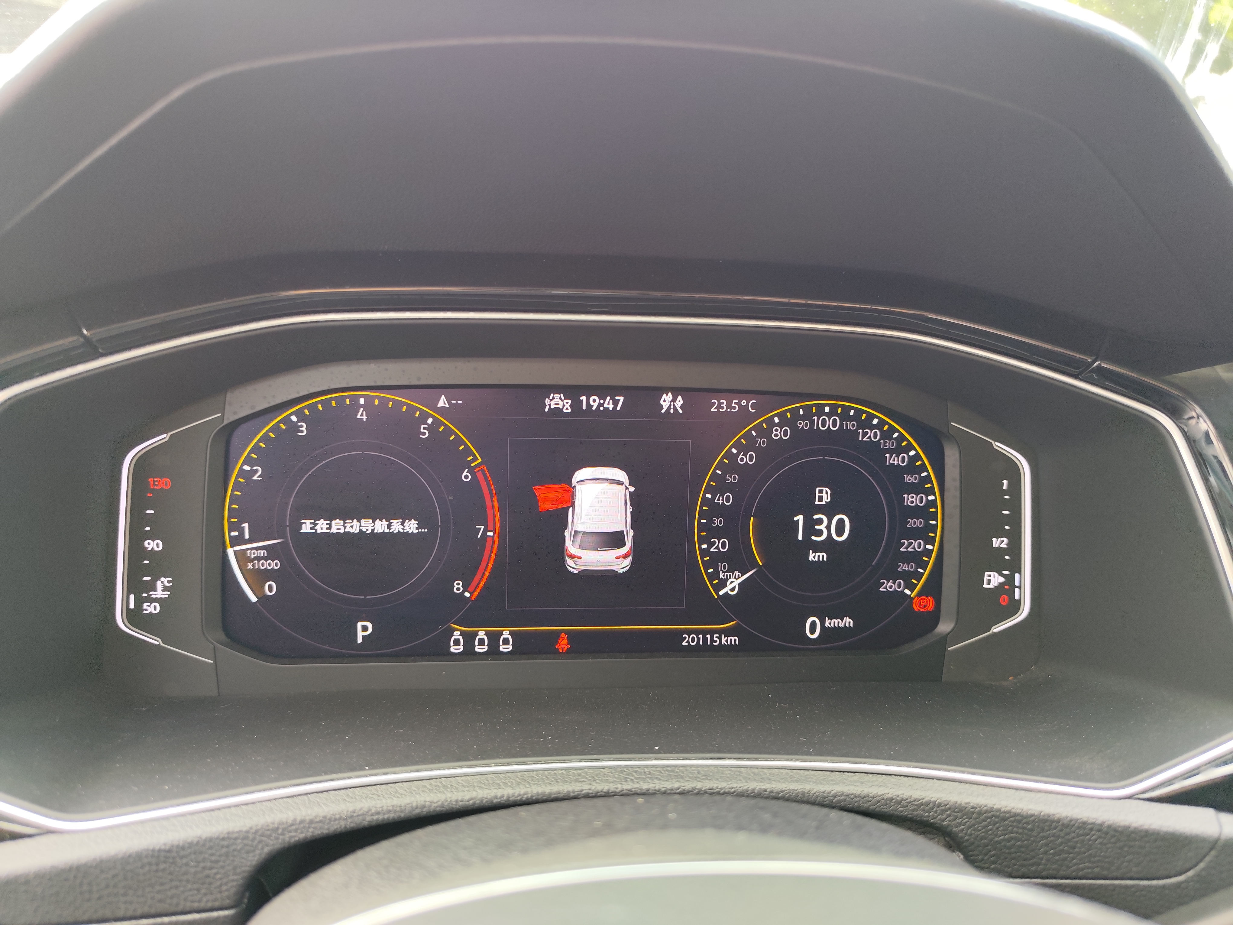 Volkswagen T-Roc 2021 car image #9