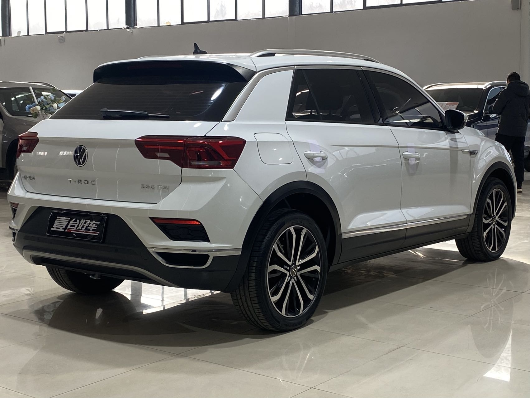 T-Roc 2022 car image #9