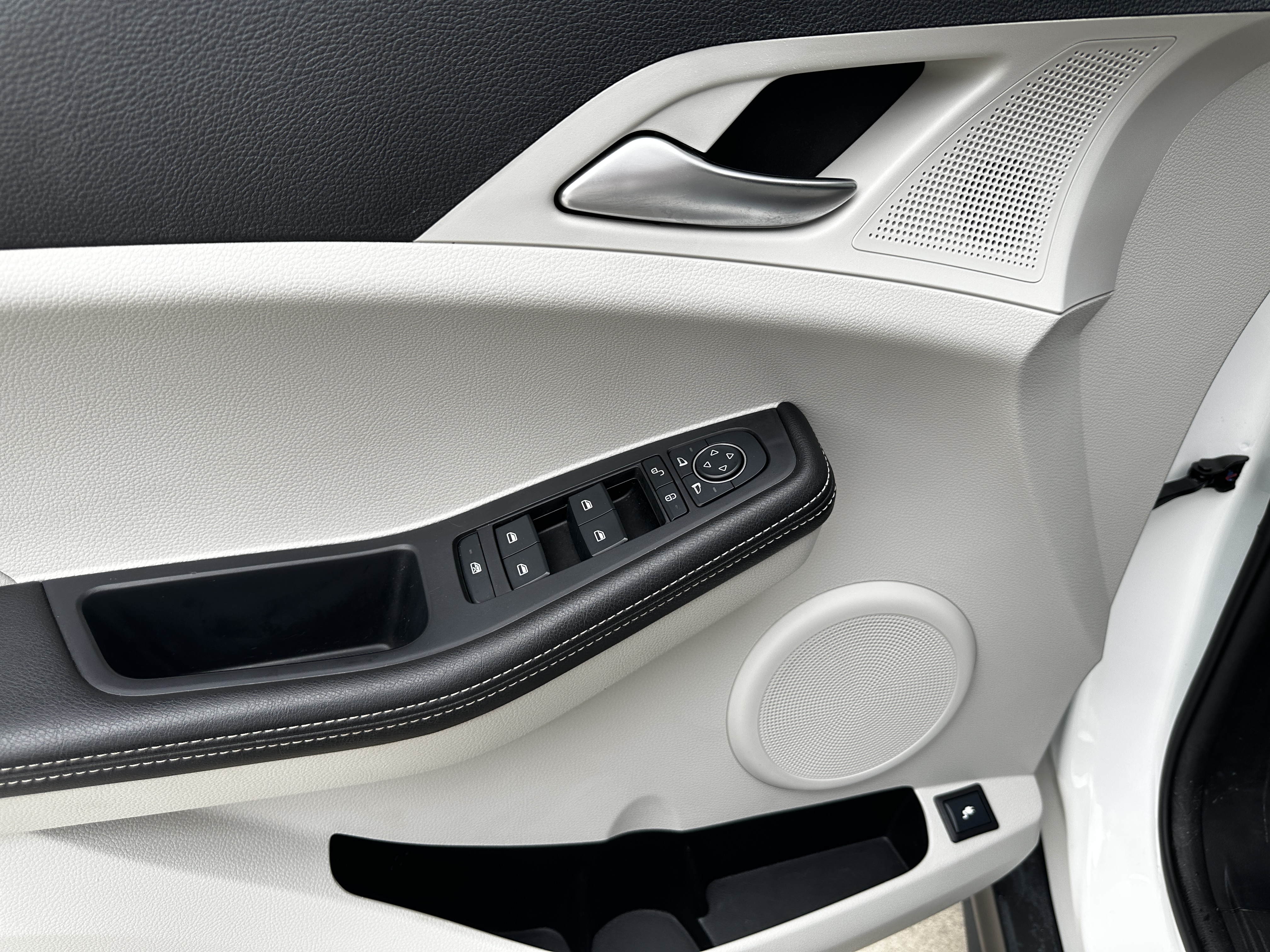 BYD Yuan Pro 2022 car image #9