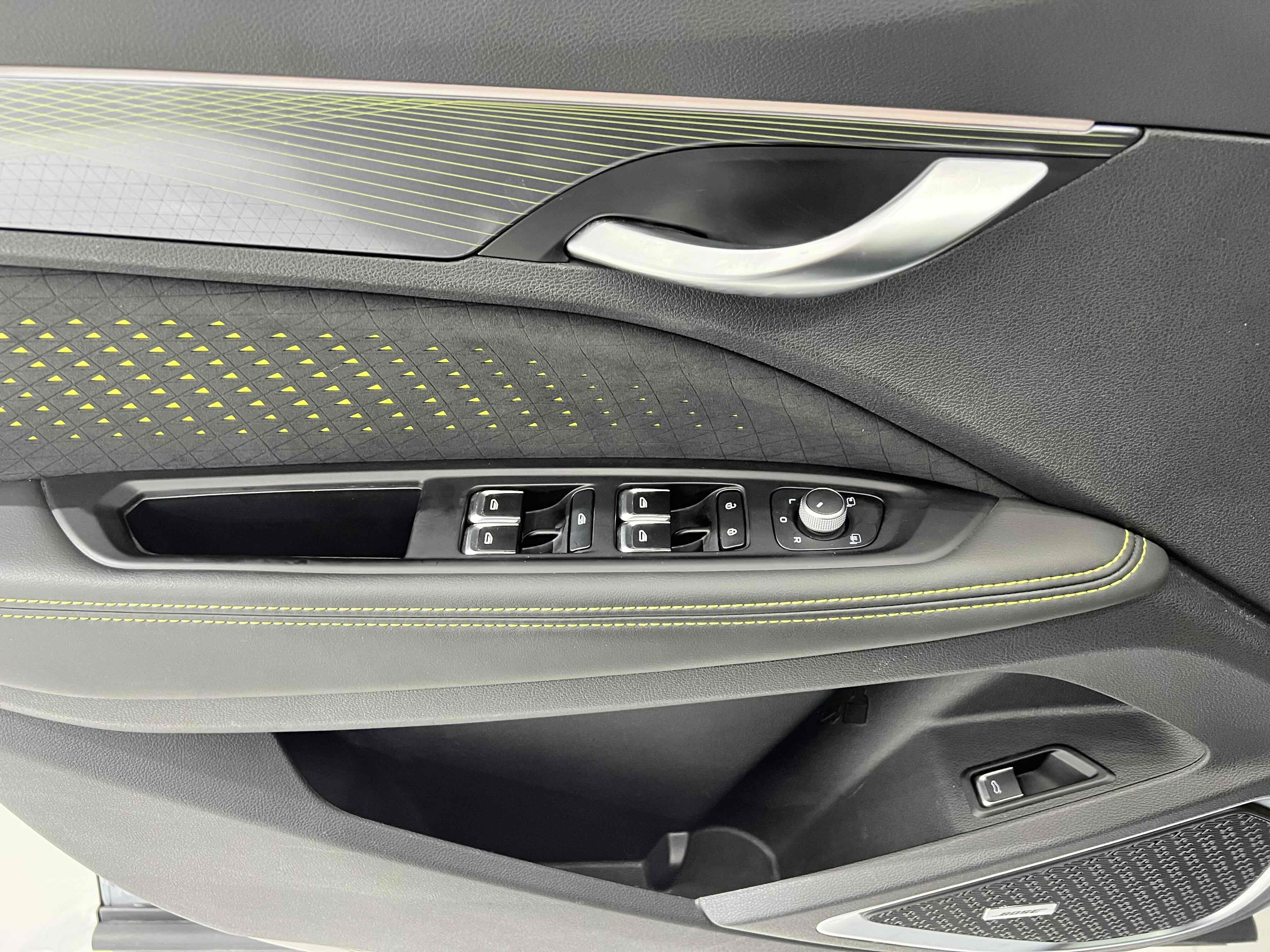 GEELY Tugella S 2021 car image #9