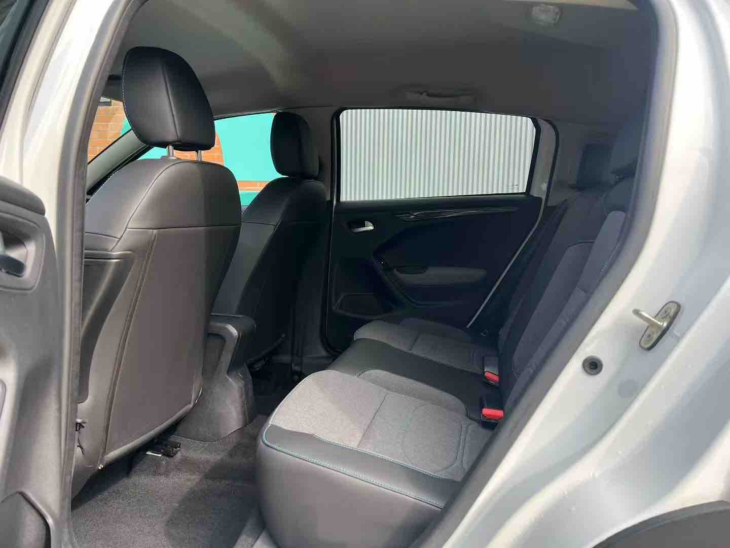 Citroen C3-XR 2023 immagine di auto #9