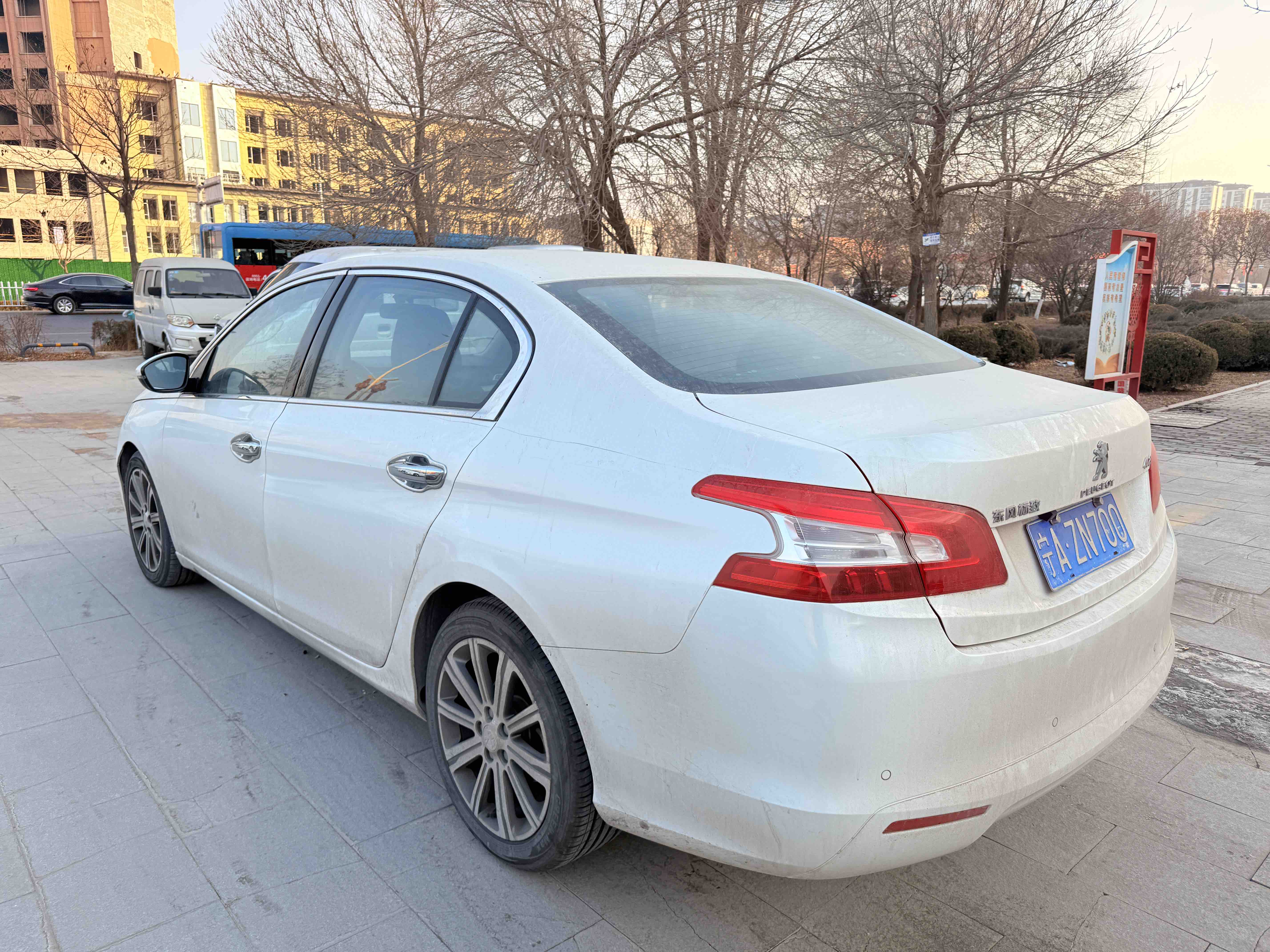 Peugeot 408 2015 #9 Peugeot 408 2015 car image #9