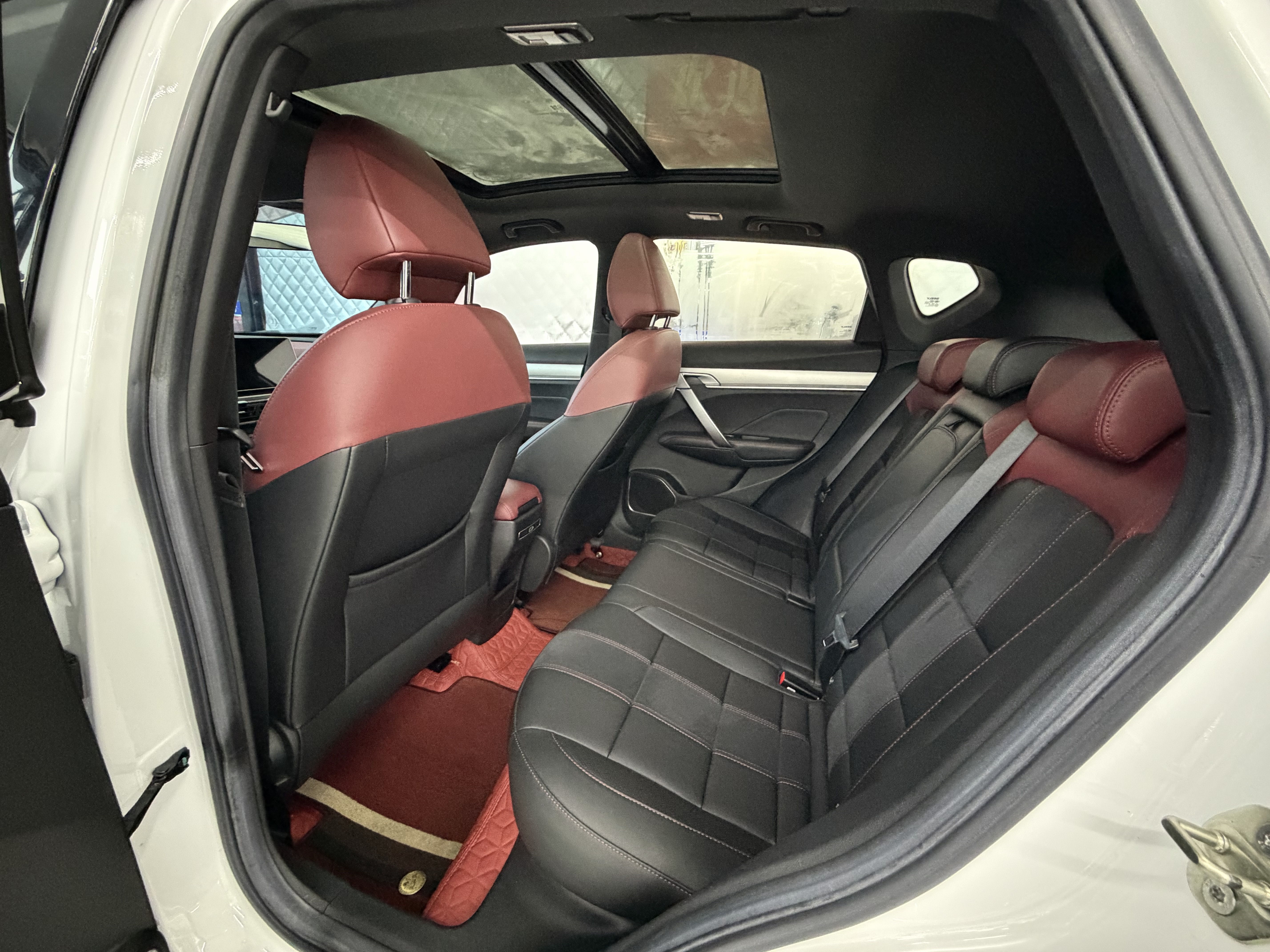 GEELY Coolray 2022 car image #9