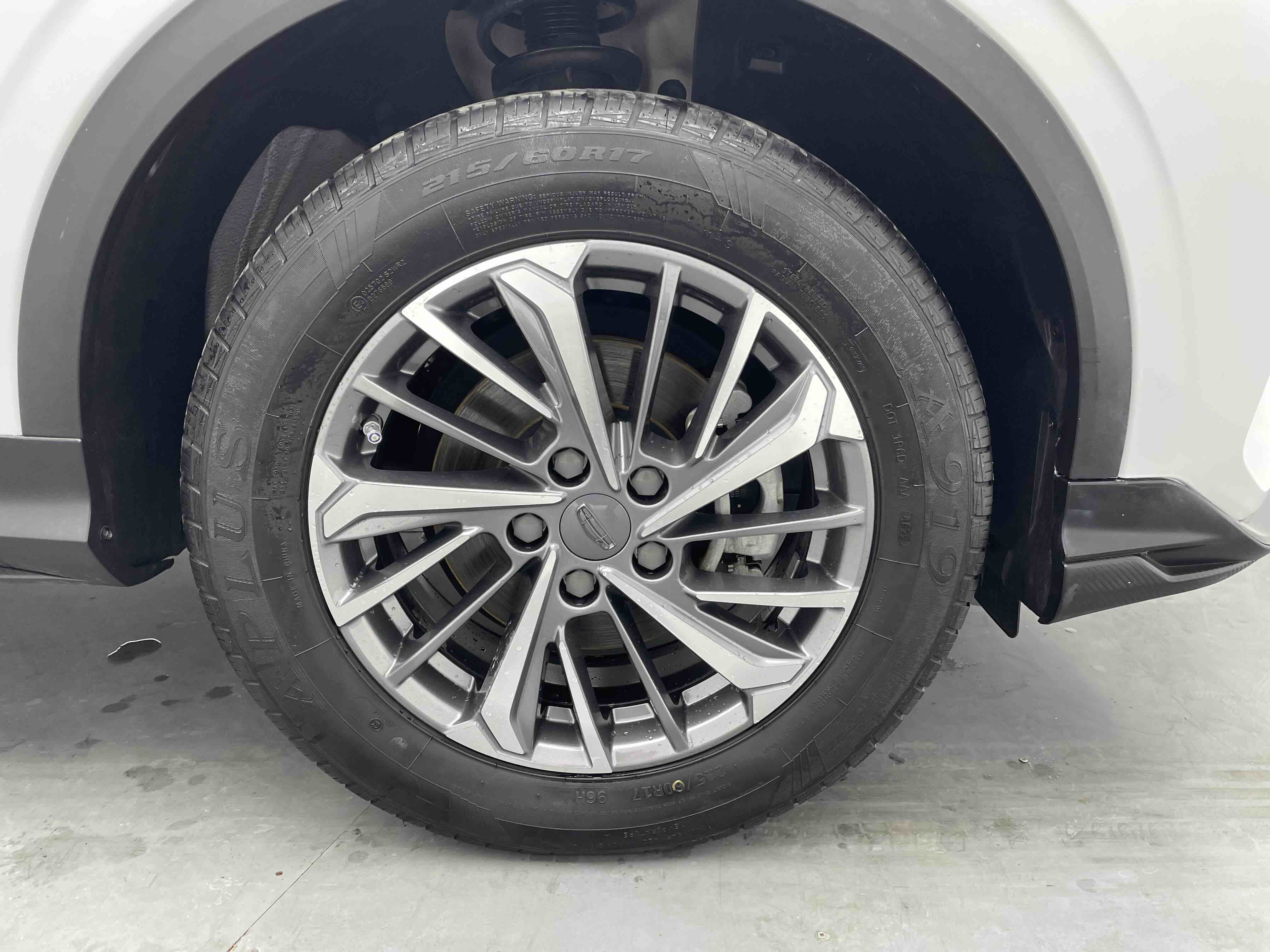 GEELY Coolray 2021 car image #9