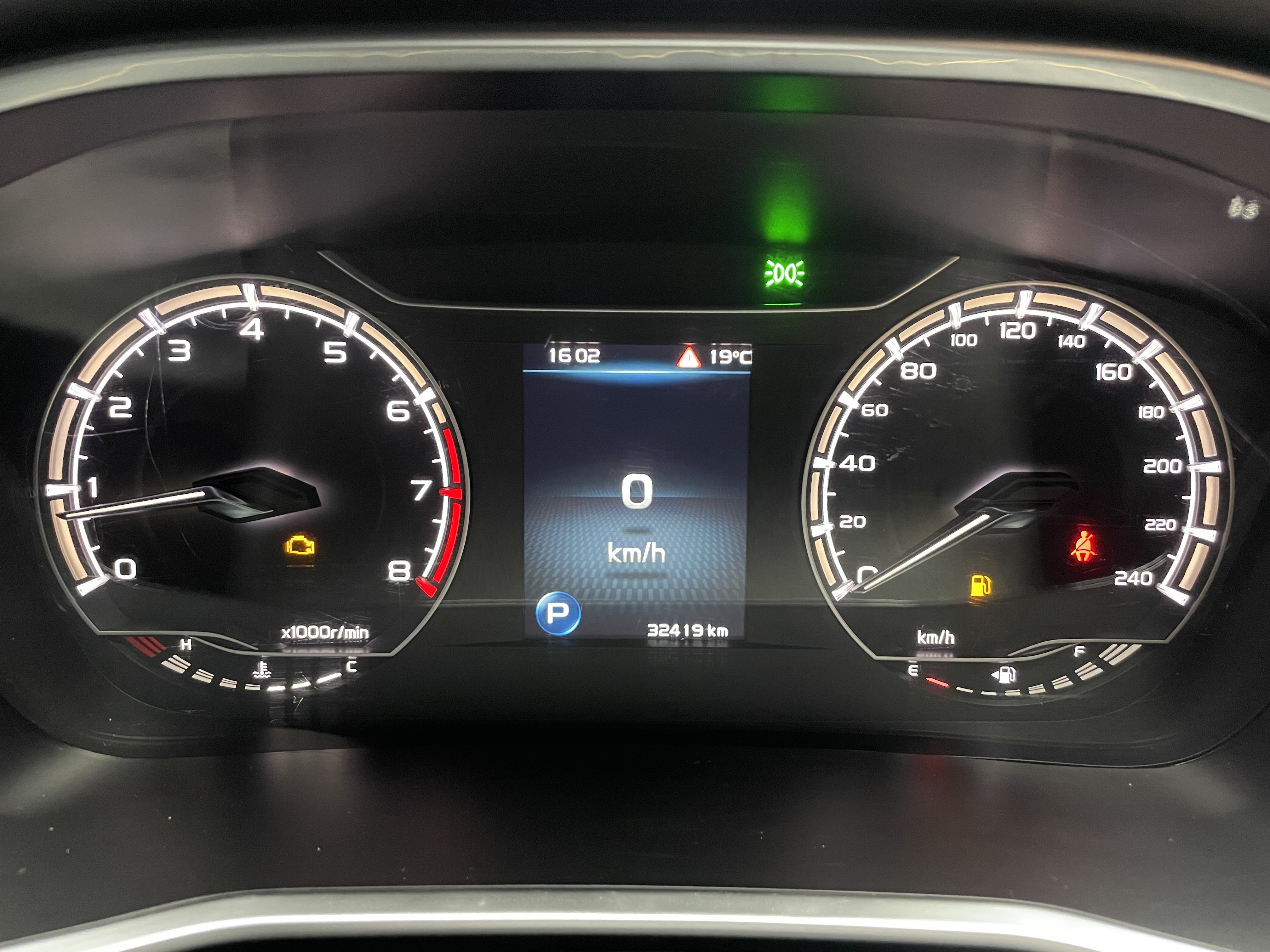 GEELY Coolray 2022 #9 GEELY Coolray 2022 car image #9