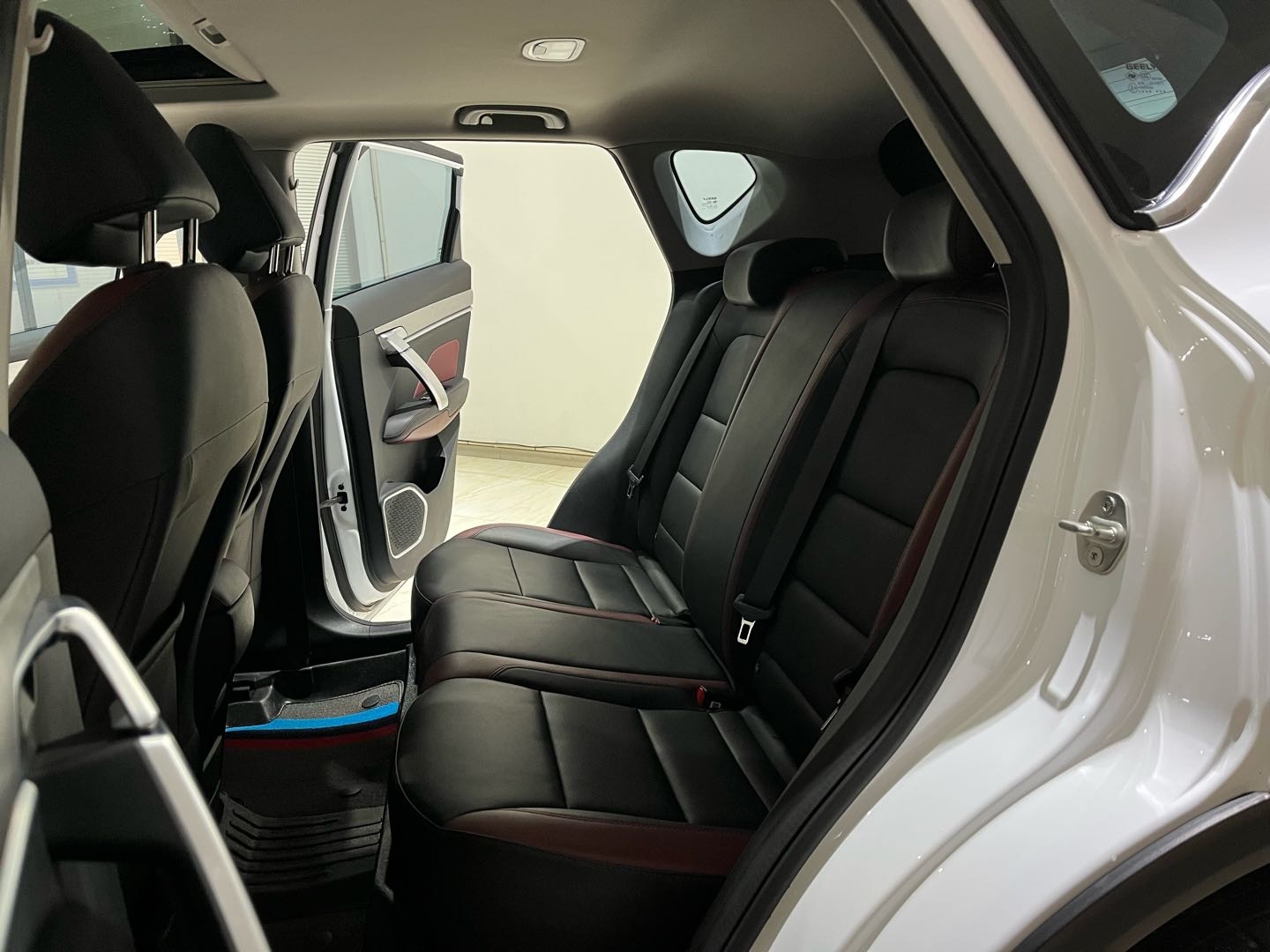 GEELY Coolray 2022 car image #9