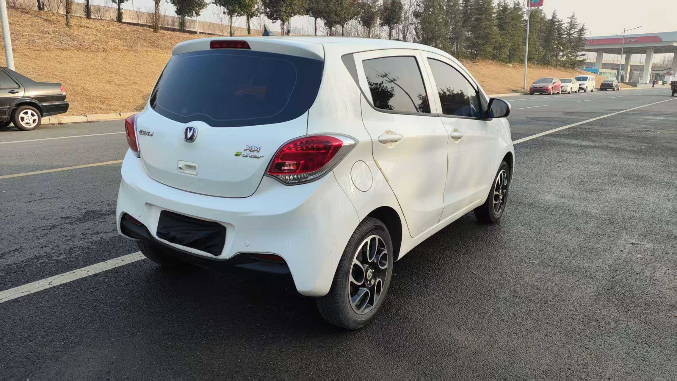 Changan BenBen E-Star 2022 car image #9