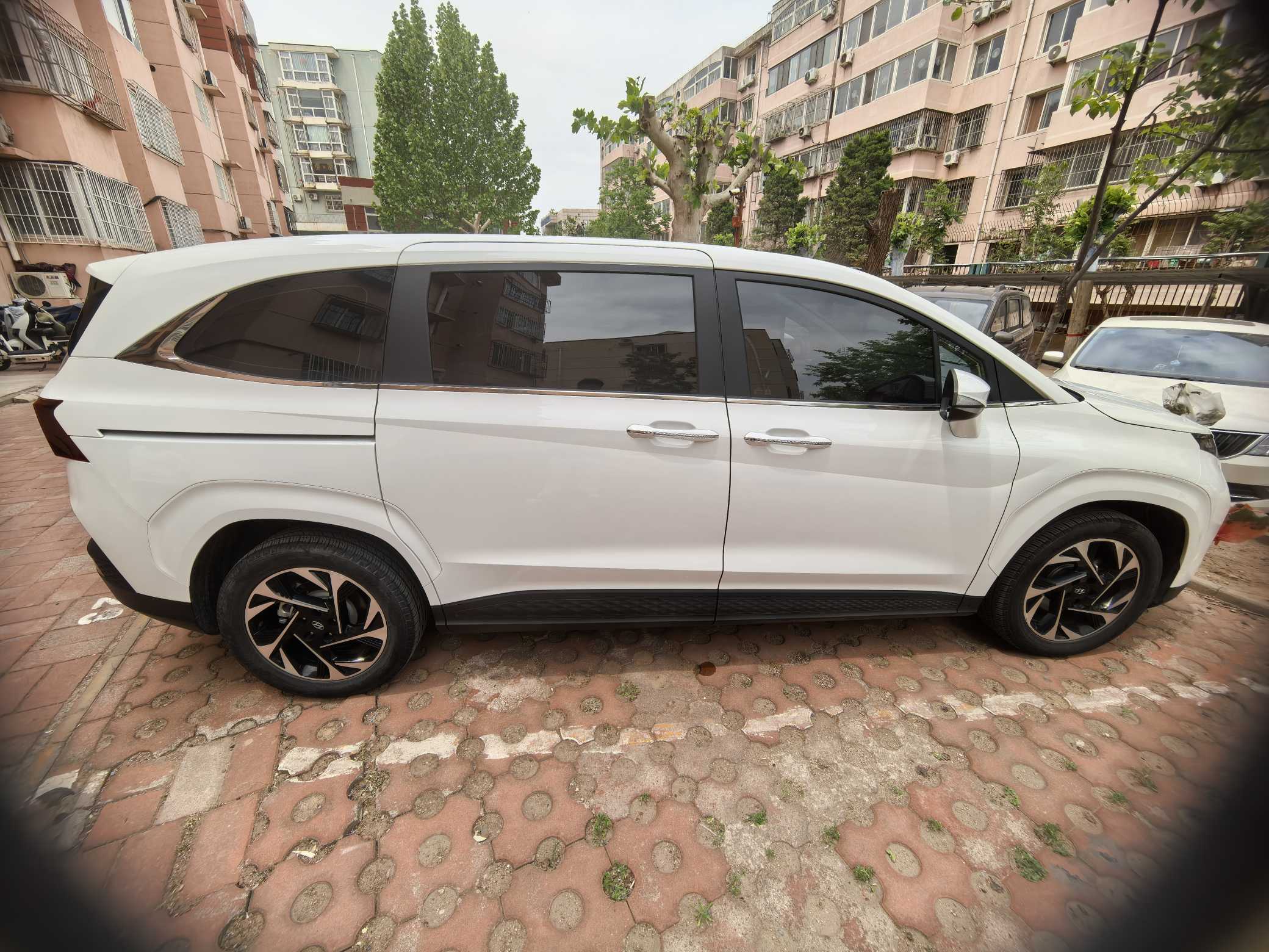 Hyundai Custo 2023 #9 Hyundai Custo 2023 car image #9