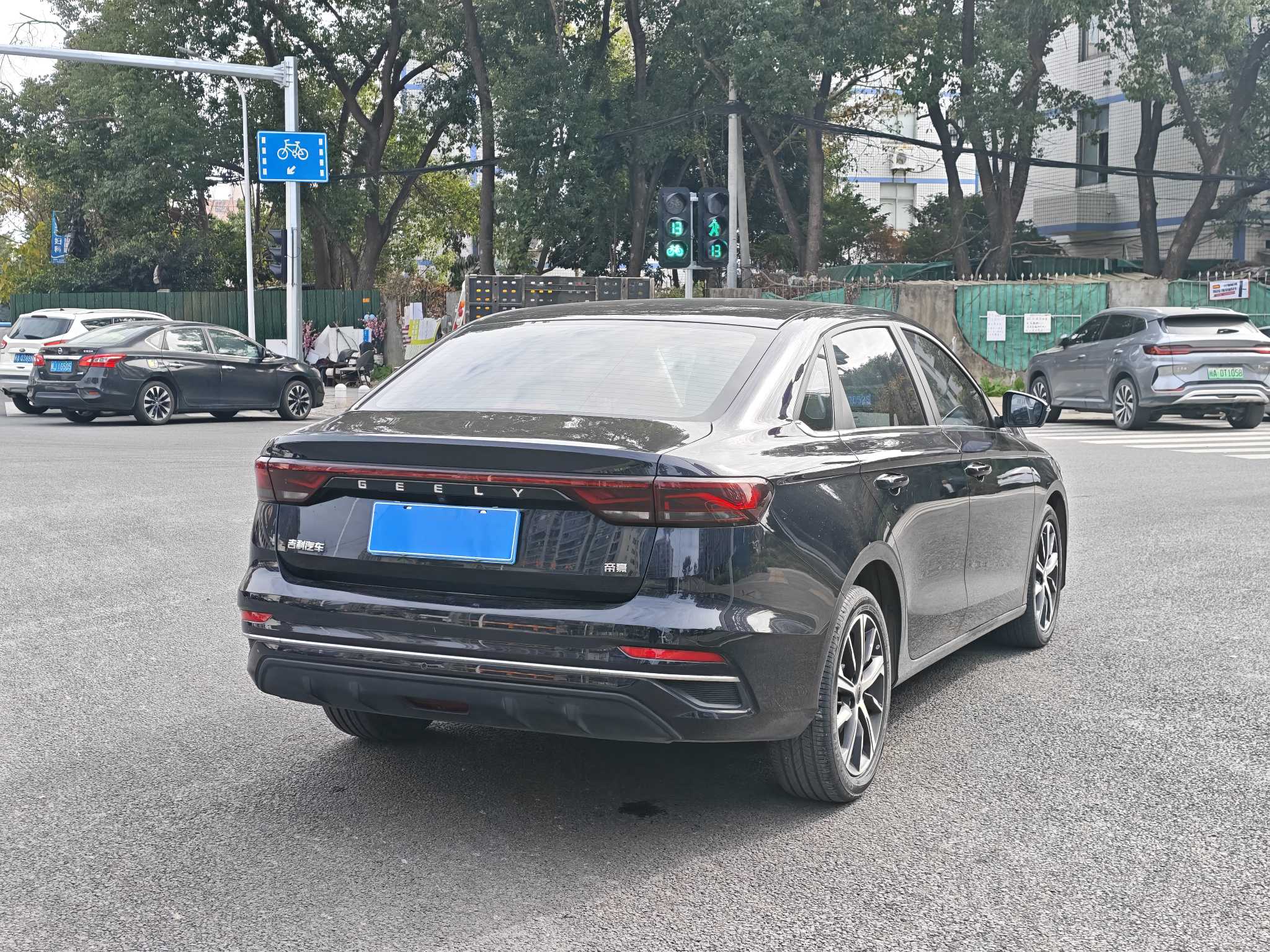 GEELY Emgrand 2022 car image #9
