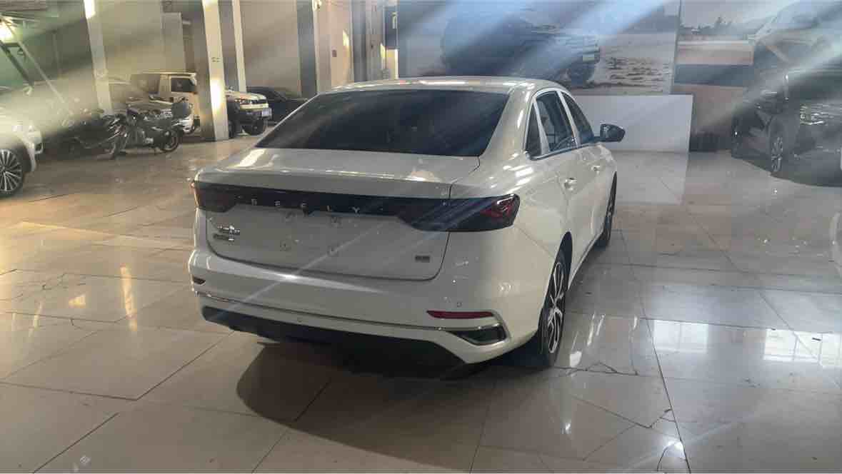 GEELY Emgrand 2022 #9 GEELY Emgrand 2022 car image #9