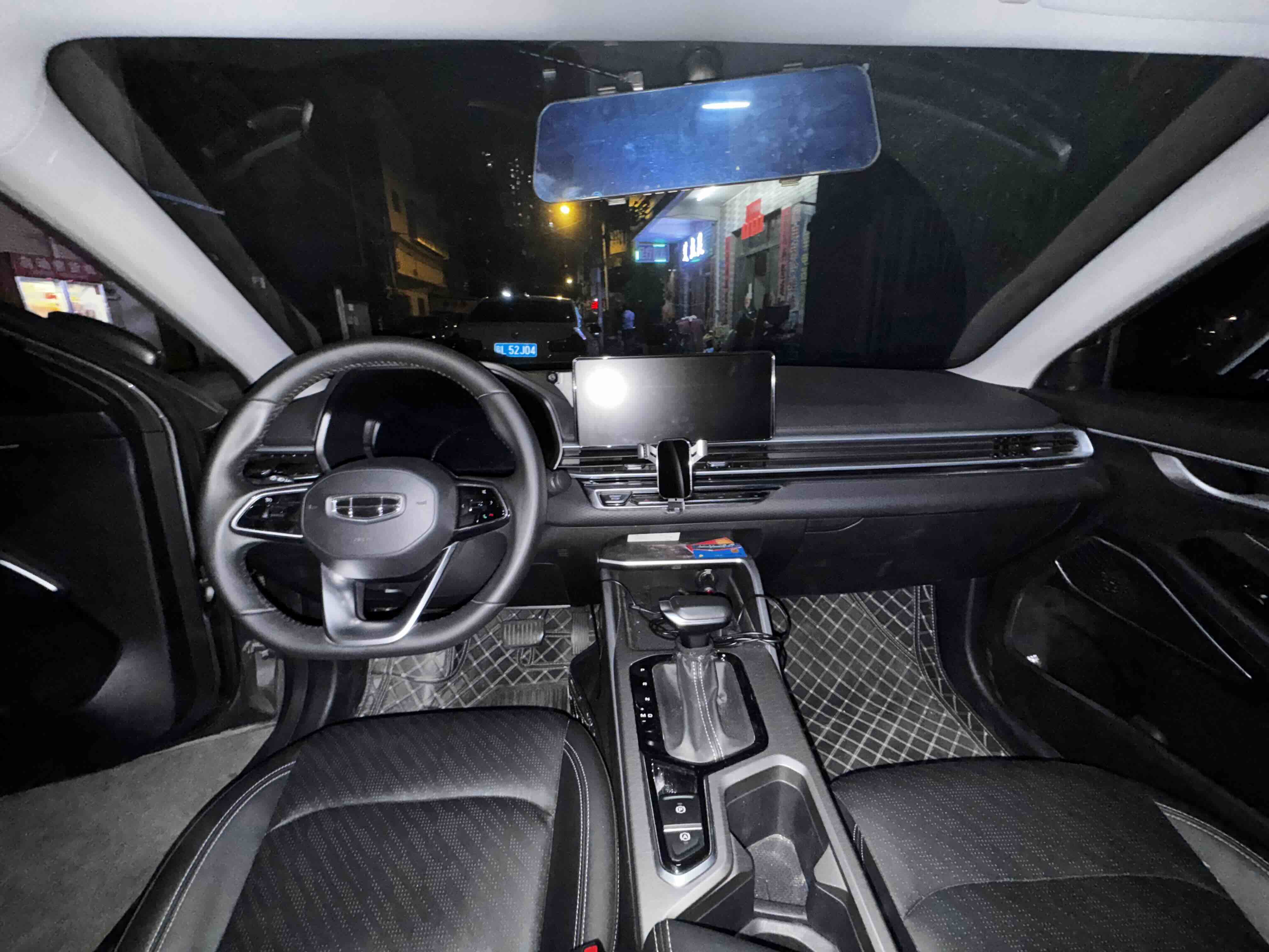GEELY Emgrand 2021 car image #9