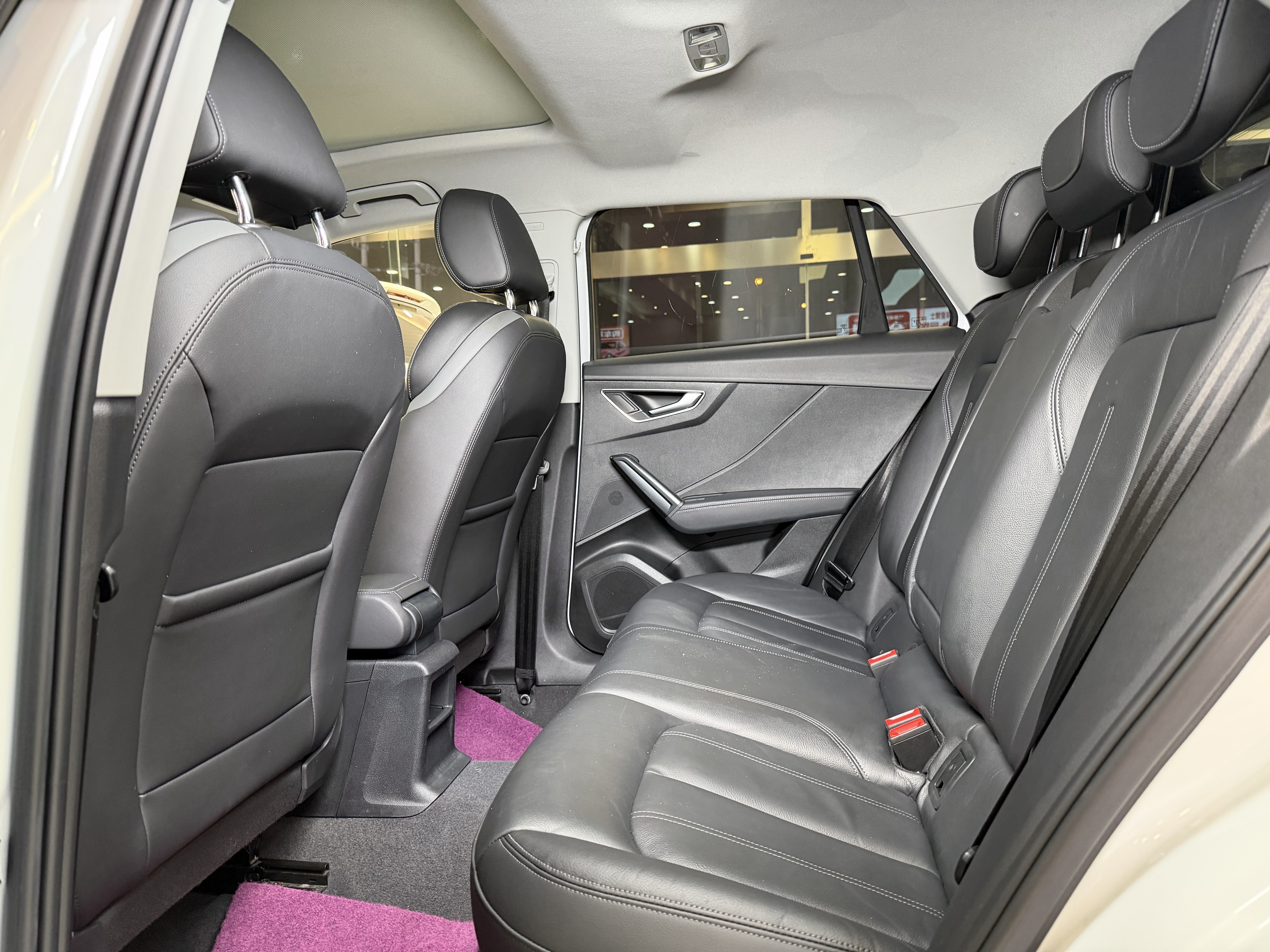 Q2L 2022 car image #9