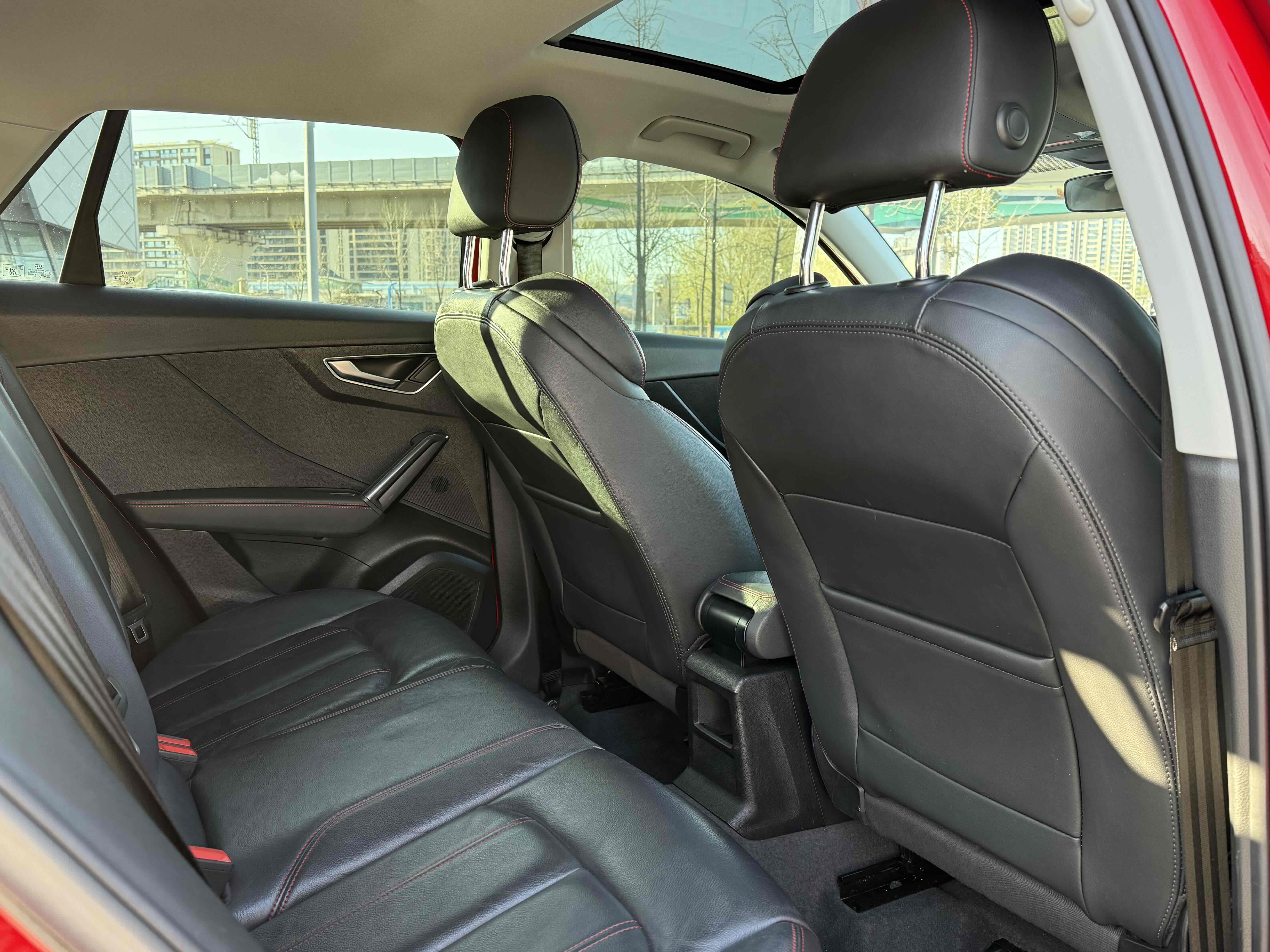 Audi Q2L 2022 #9 Audi Q2L 2022 car image #9