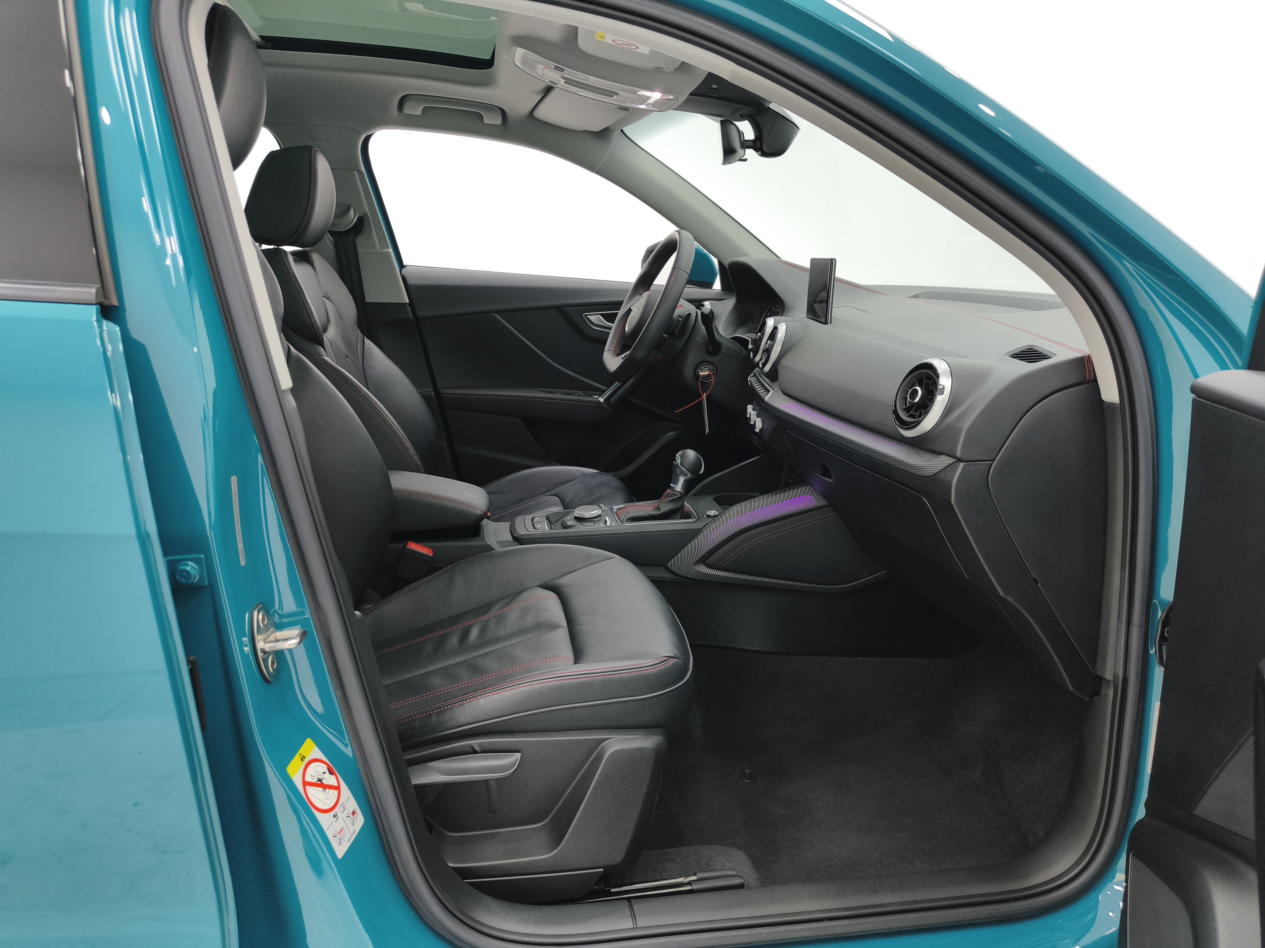 Q2L 2022 car image #9