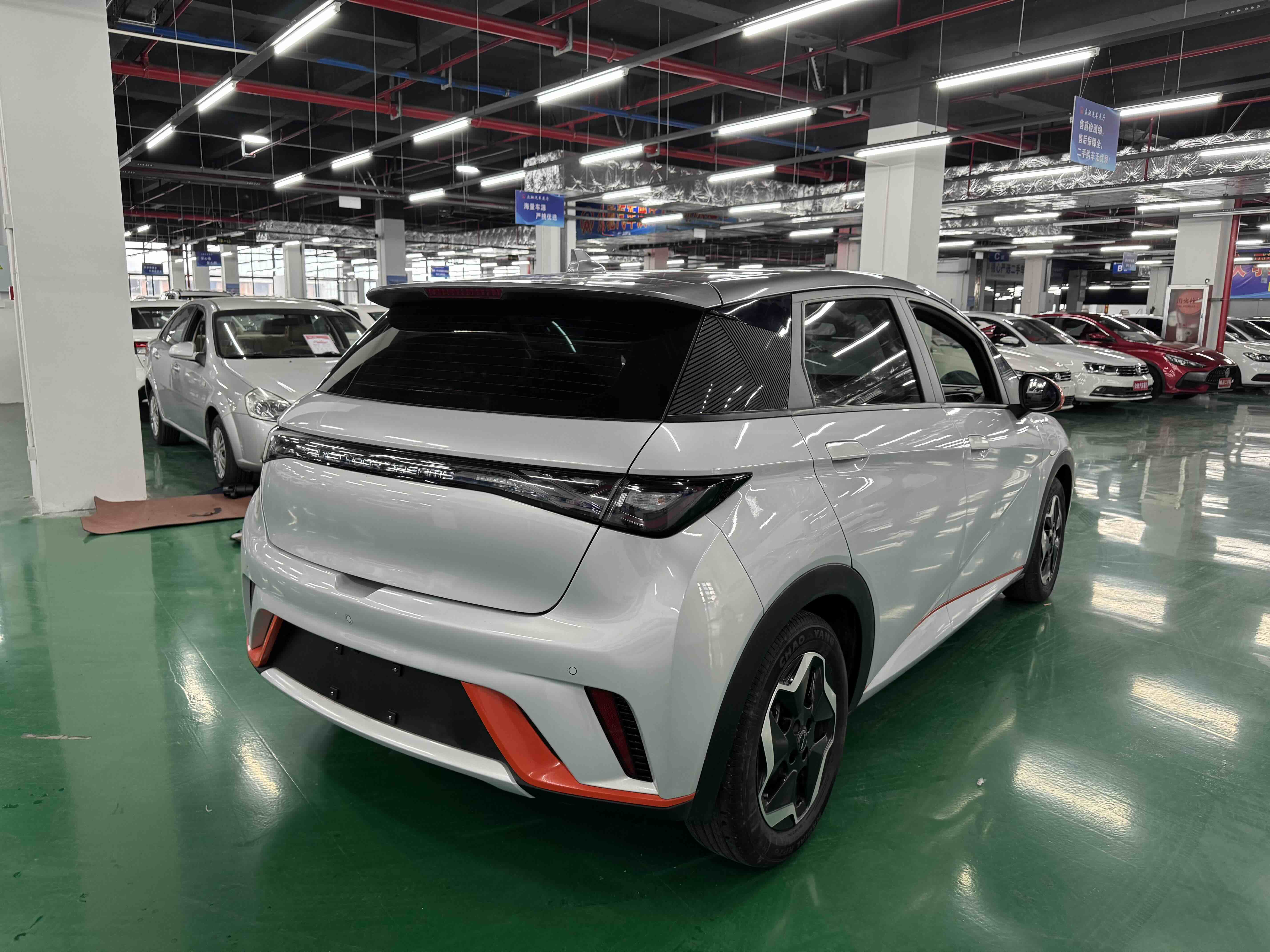 BYD Dolphin 2021 #9 BYD Dolphin 2021 car image #9