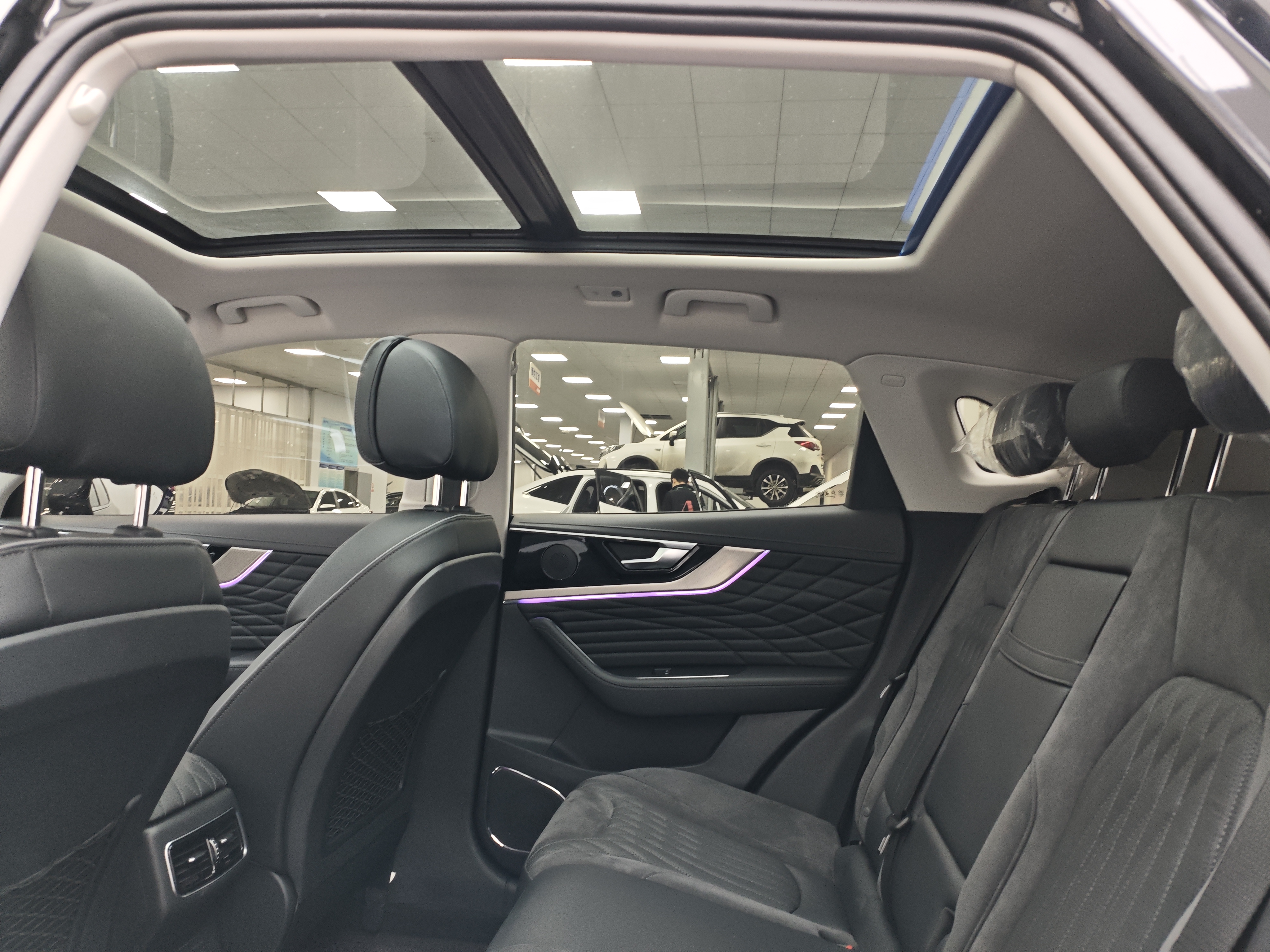 HongQi HS5 2022 car image #9