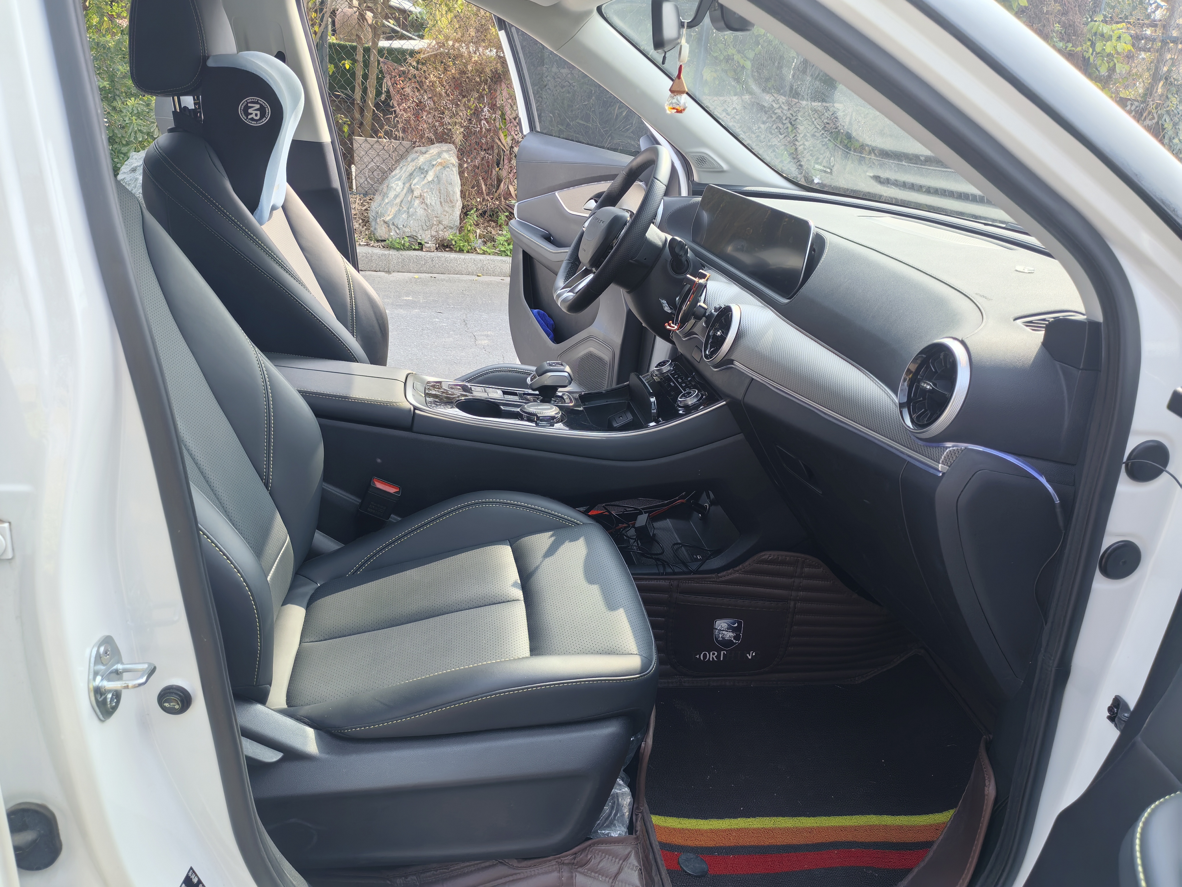 T5 EVO 2023 car image #9