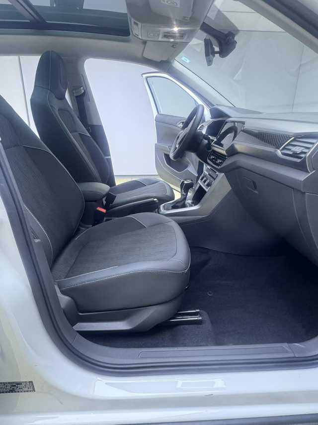 Volkswagen T-Cross 2023 #9 Volkswagen T-Cross 2023 car image #9