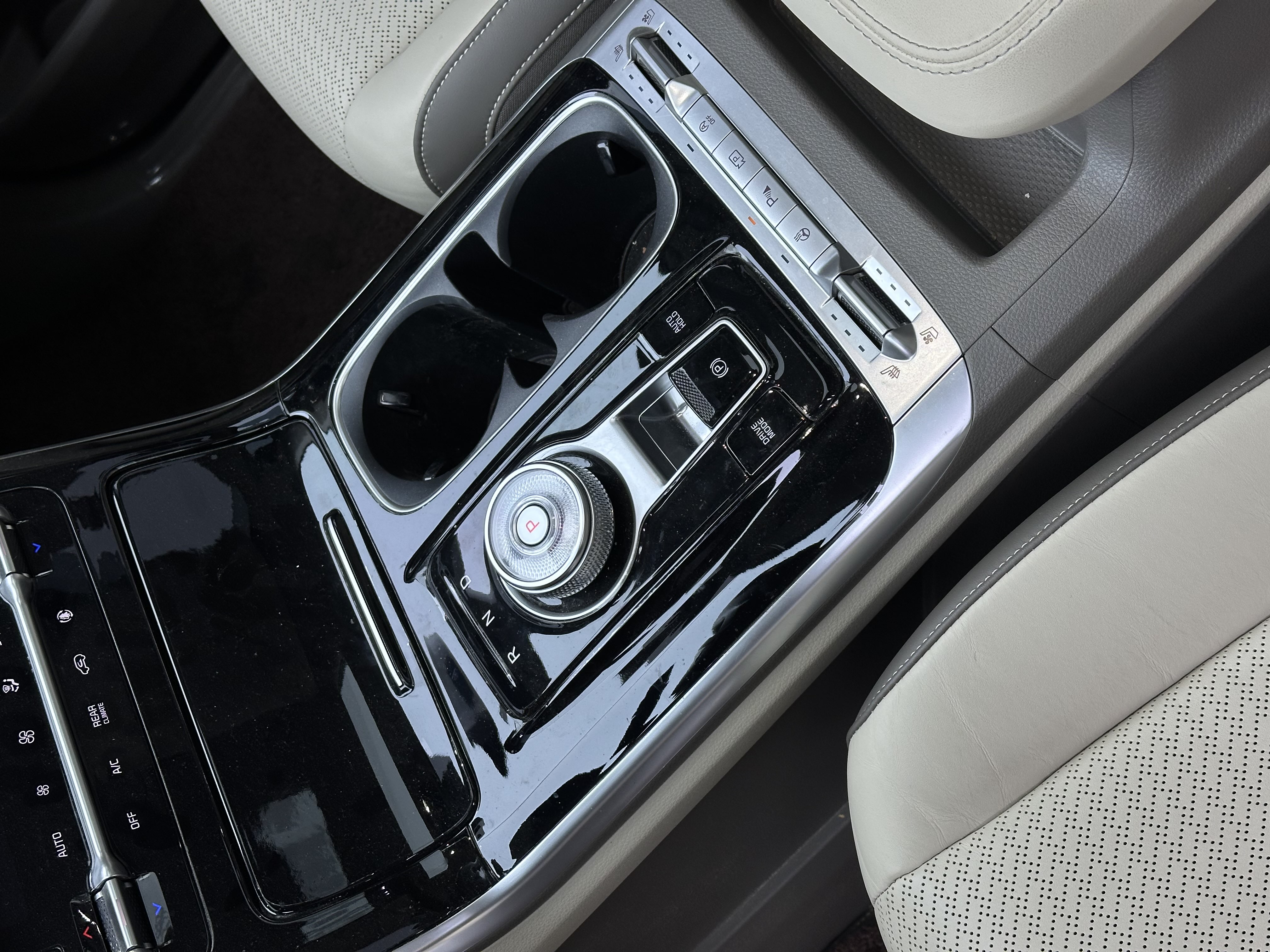 起亚 嘉华 2023 汽车图片 #9