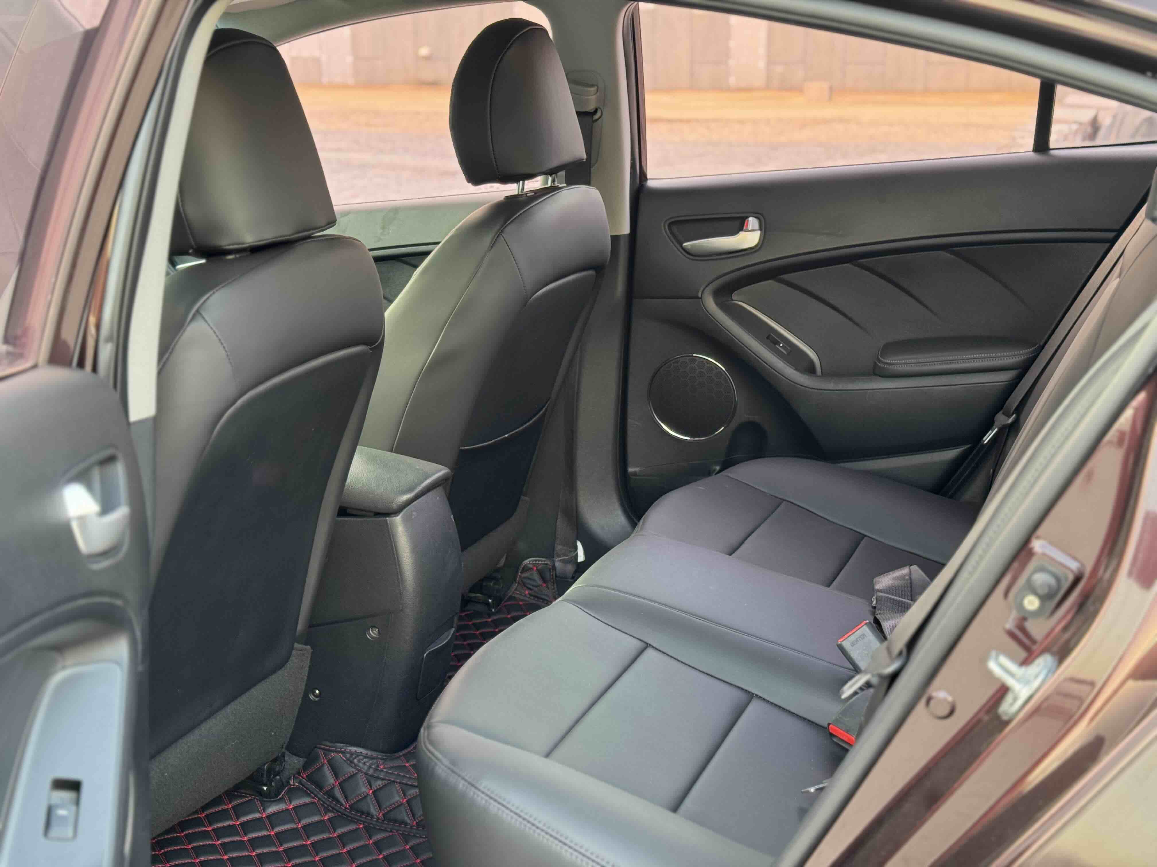 Kia K3 2014 #9 Kia K3 2014 car image #9