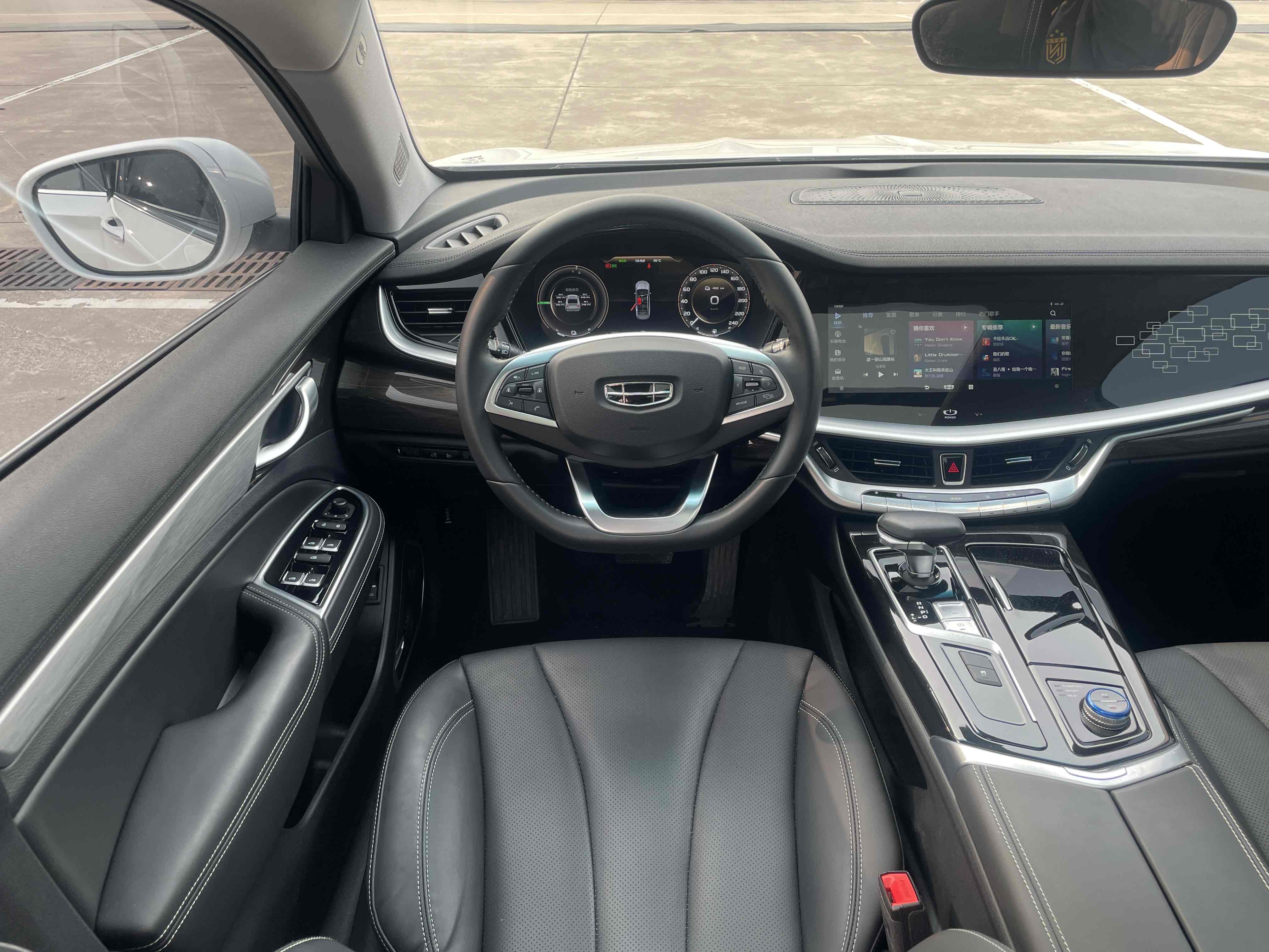 GEELY Ulion New Energy 2021 #9 GEELY Ulion New Energy 2021 car image #9