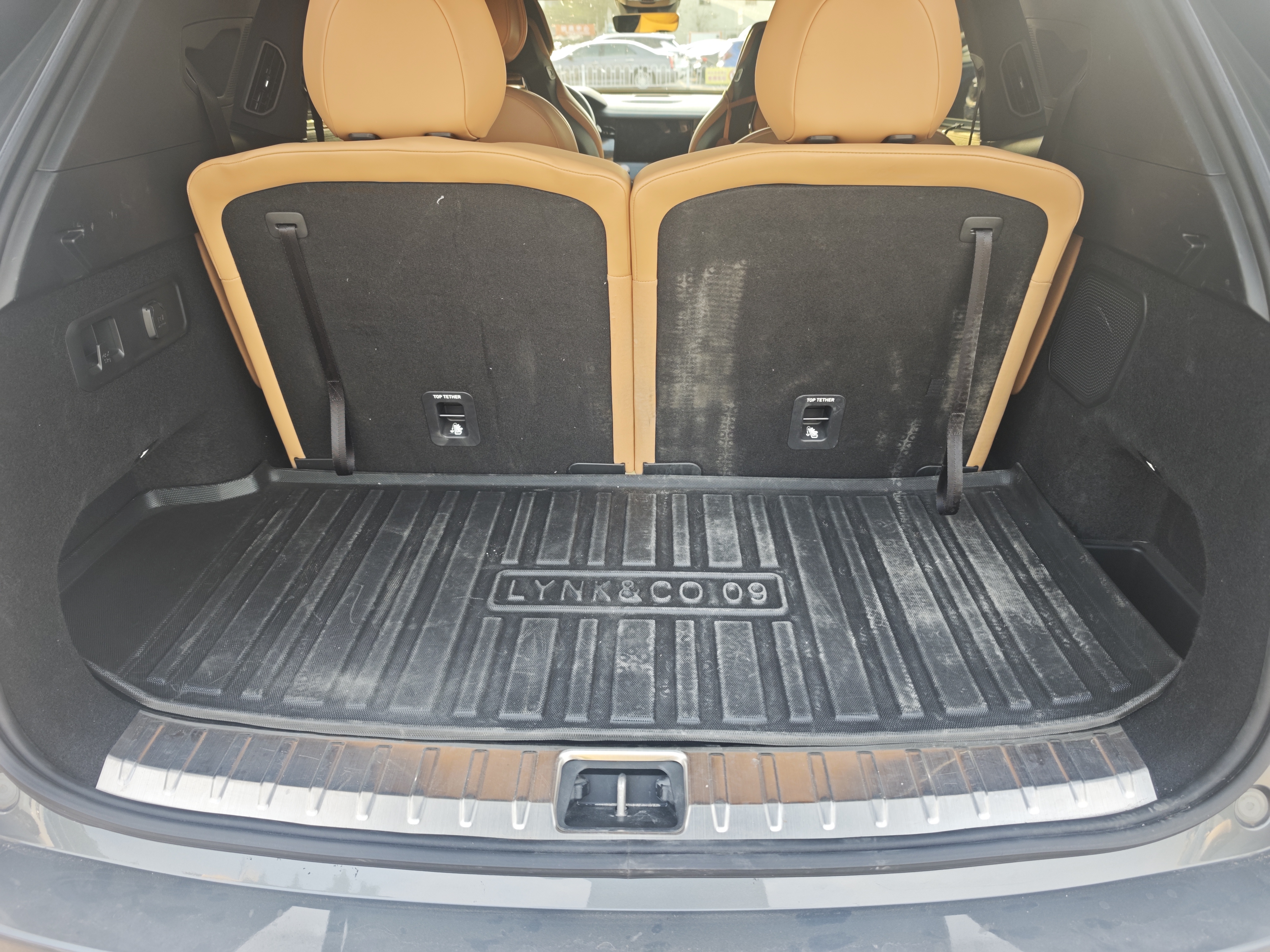 Lynk & Co 09 2022 car image #9