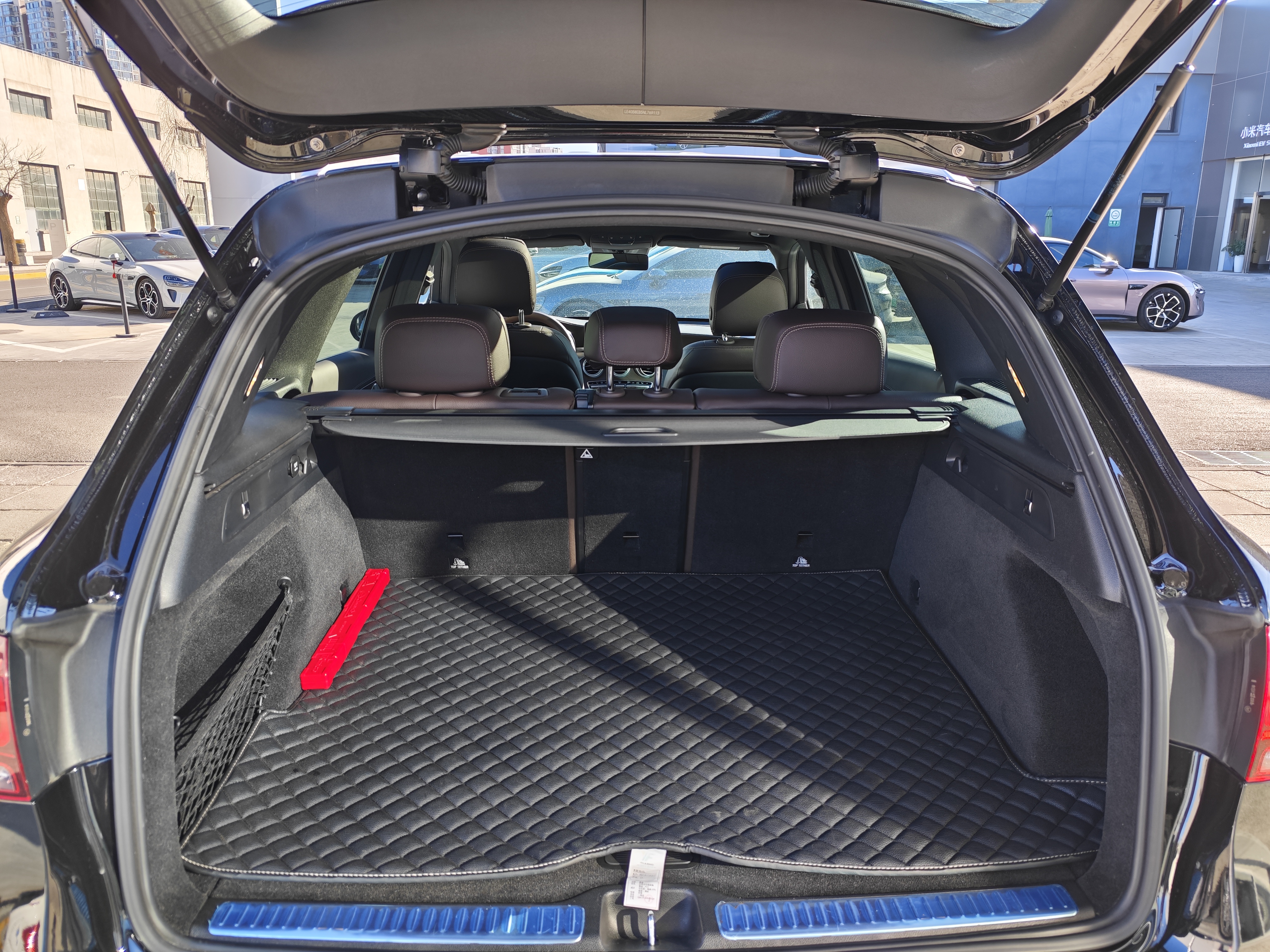 Mercedes-Benz GLC Class 2022 car image #9