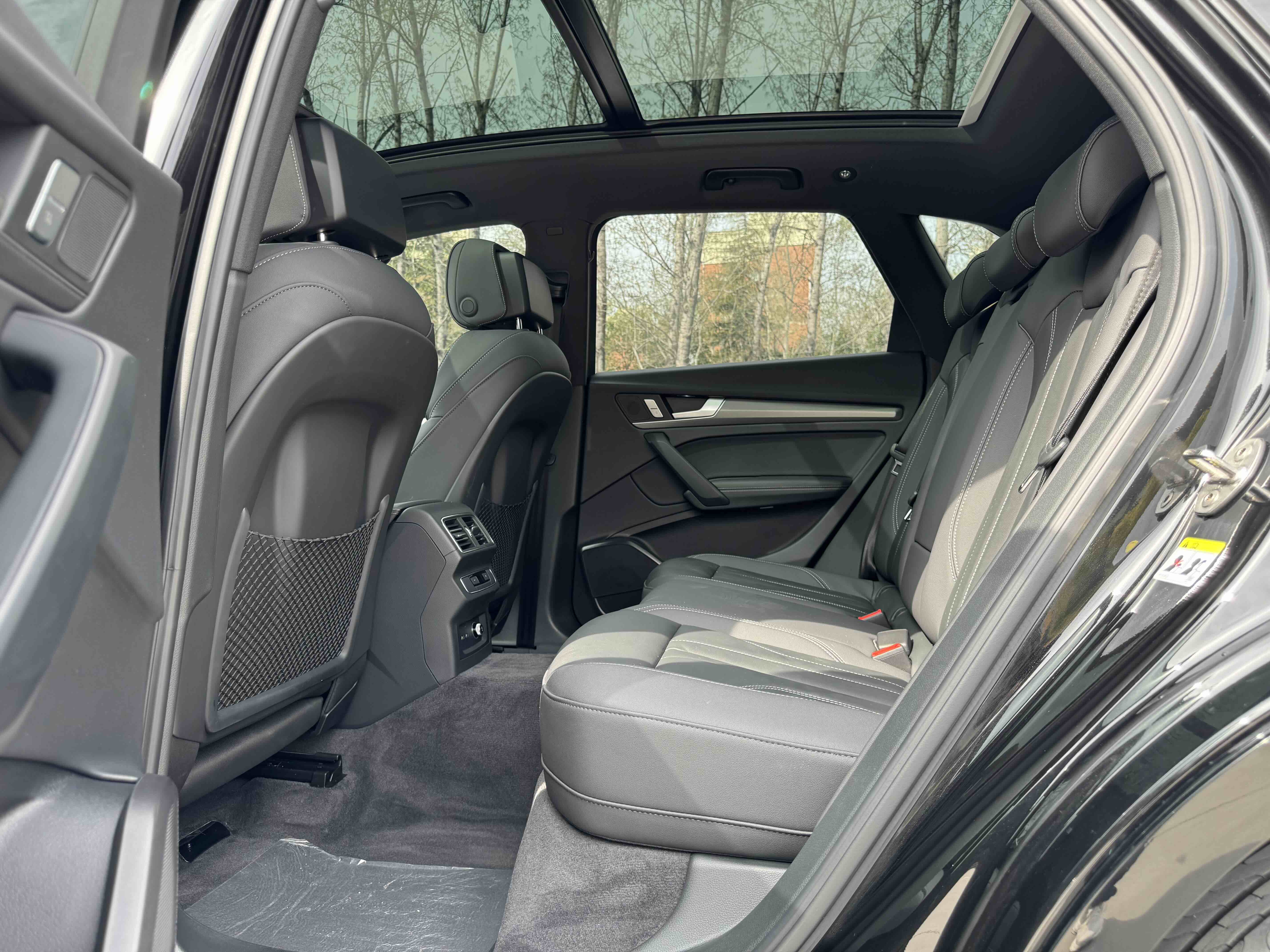 Audi Q5L 2023 immagine di auto #9