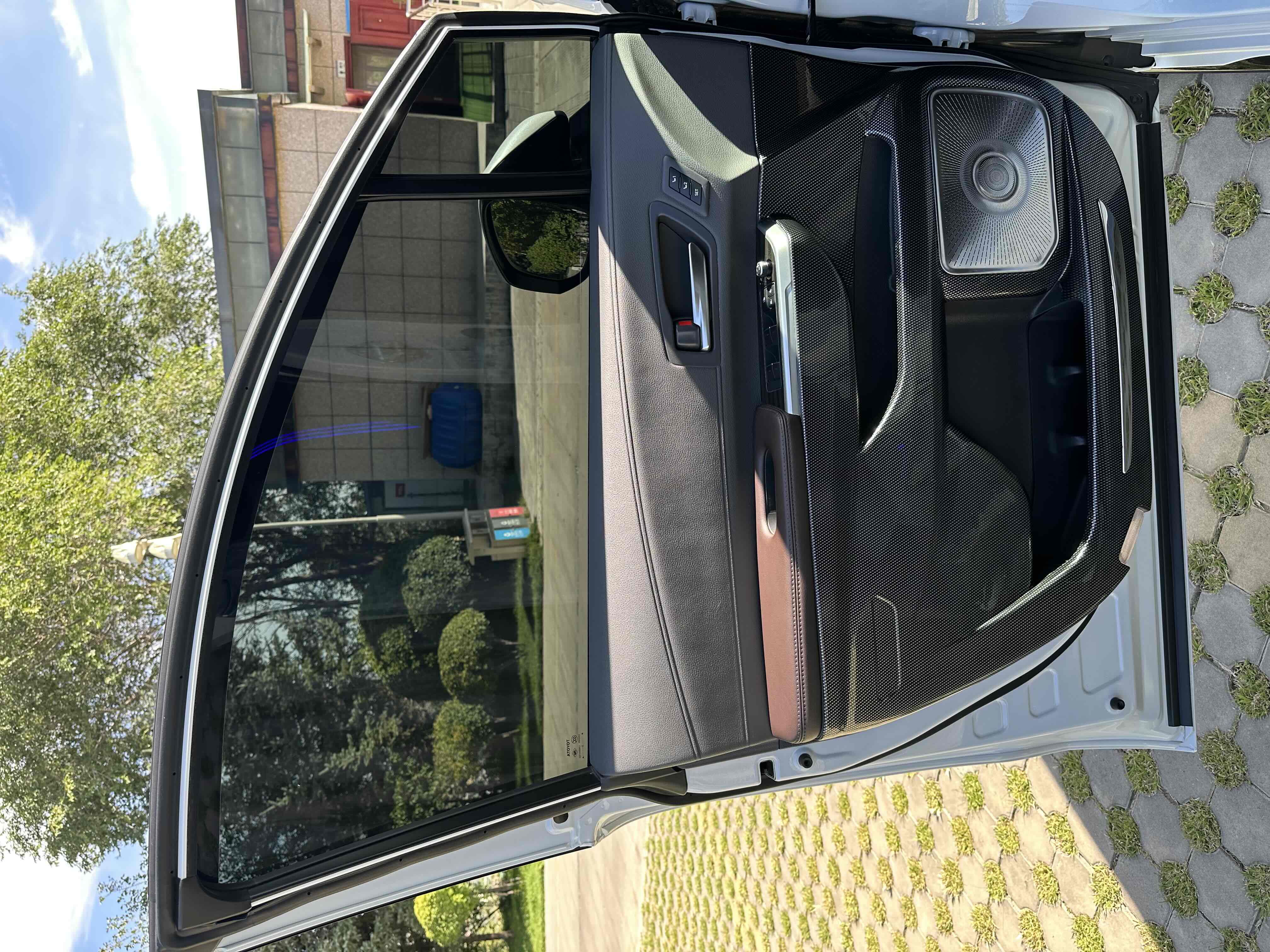 Toyota Sienna 2023 #9 Toyota Sienna 2023 car image #9