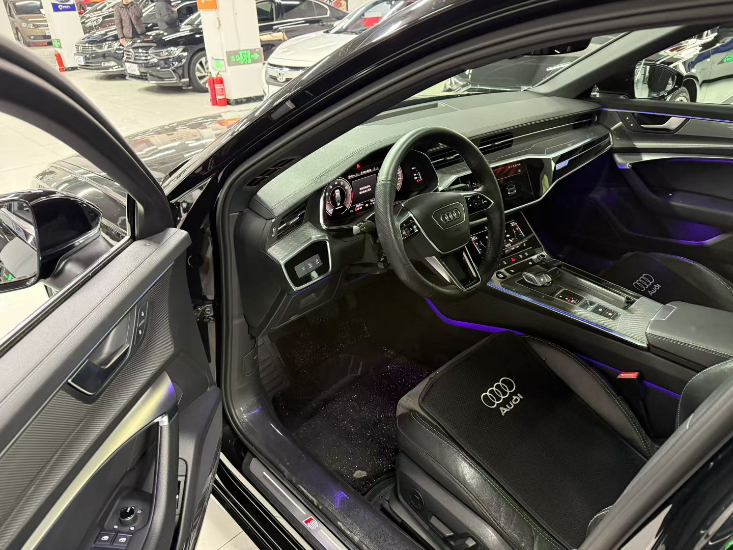 Audi A6L 2022 car image #9
