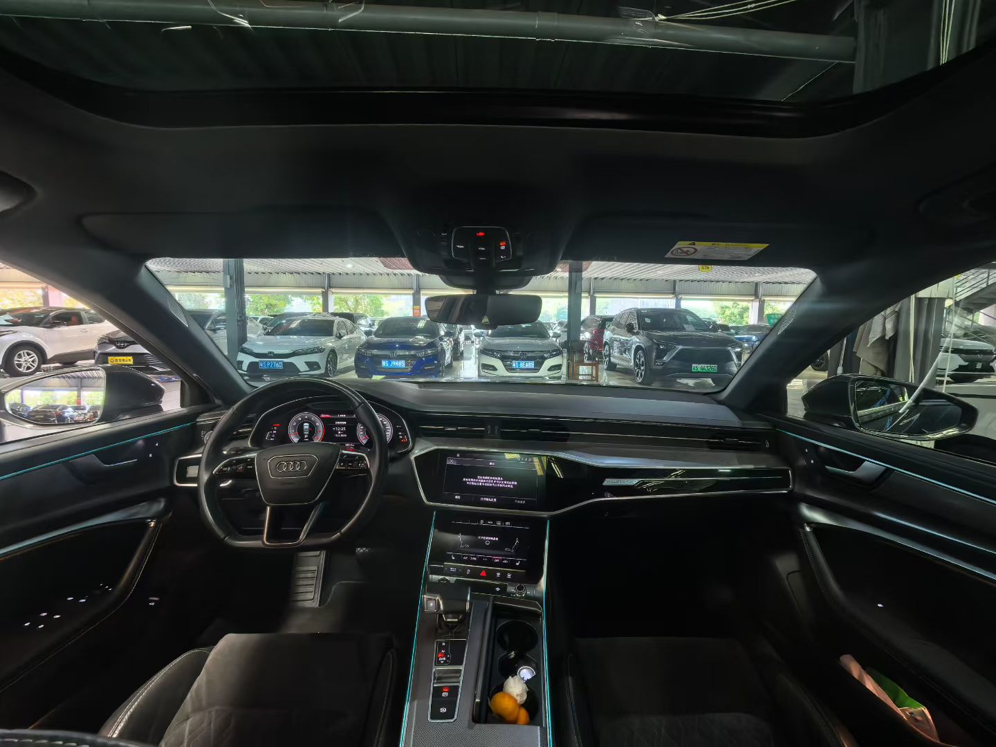 Audi A6L 2022 car image #9