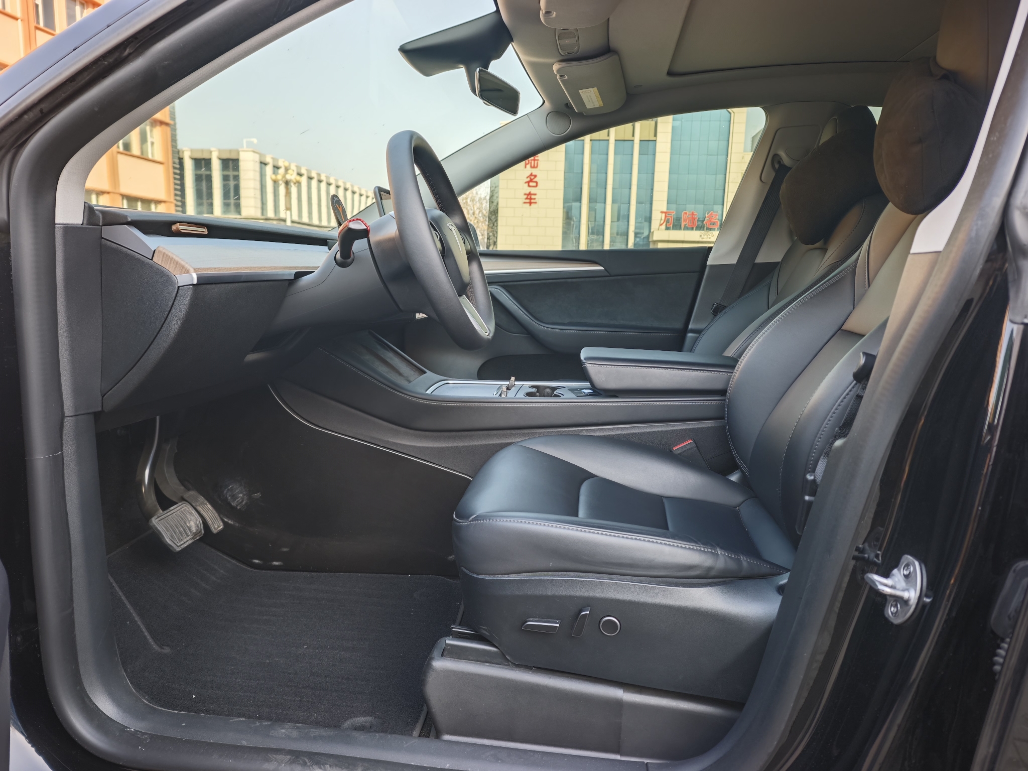 特斯拉 Model Y 2023 汽车图片 #9