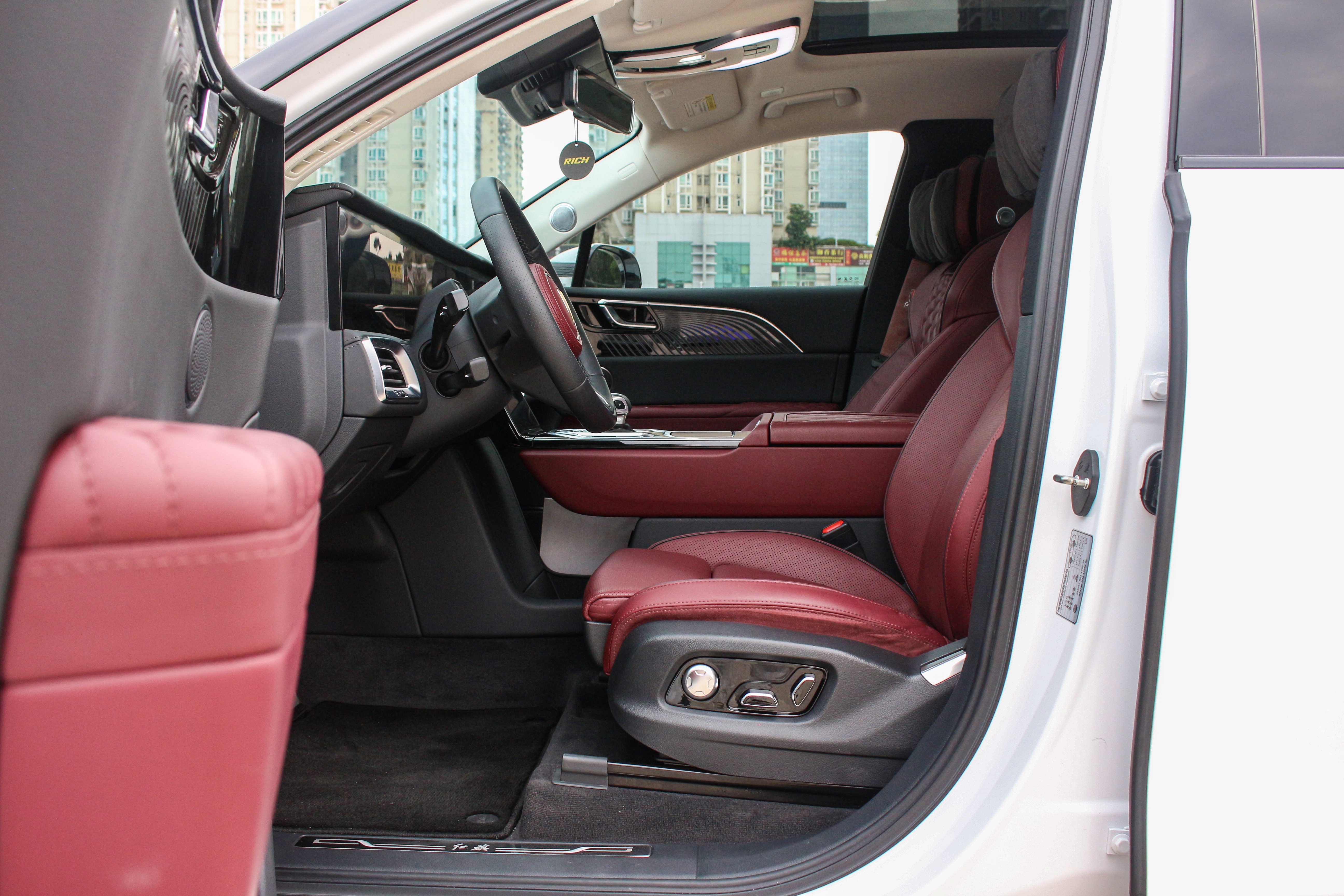 HongQi E-HS9 2023 car image #9