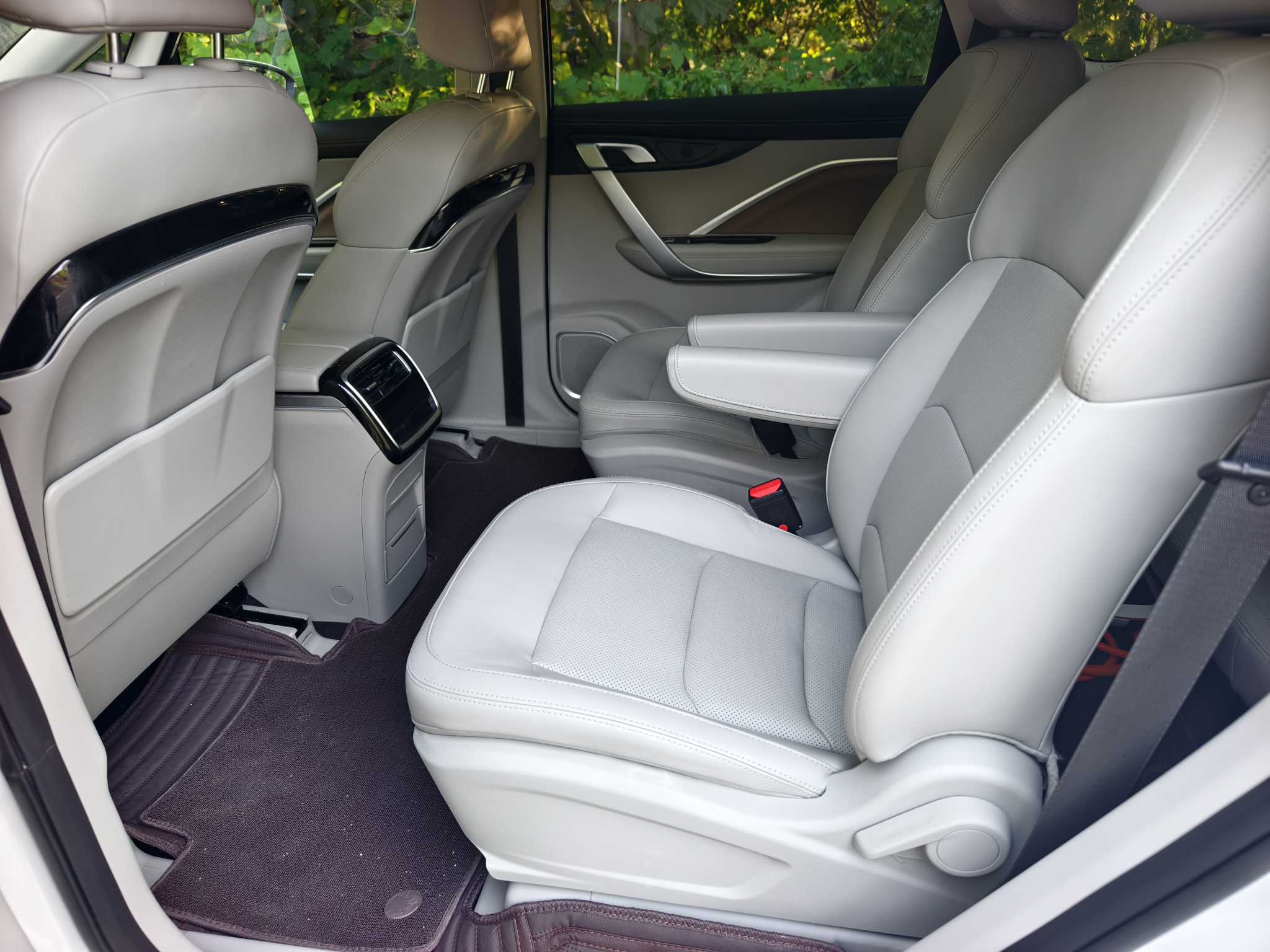 GEELY JiaJi New Energy 2022 #9 GEELY JiaJi New Energy 2022 car image #9