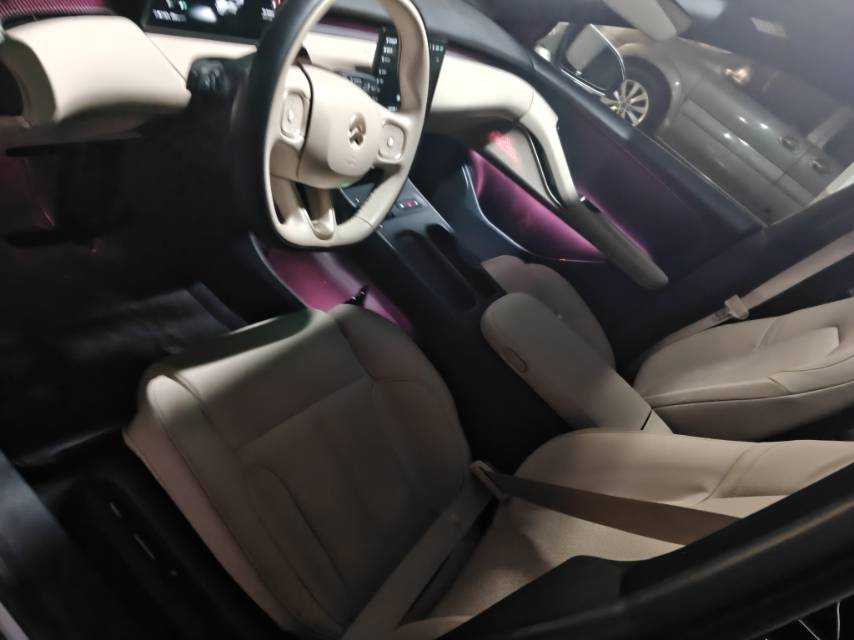 NIO ET5 2023 car image #9
