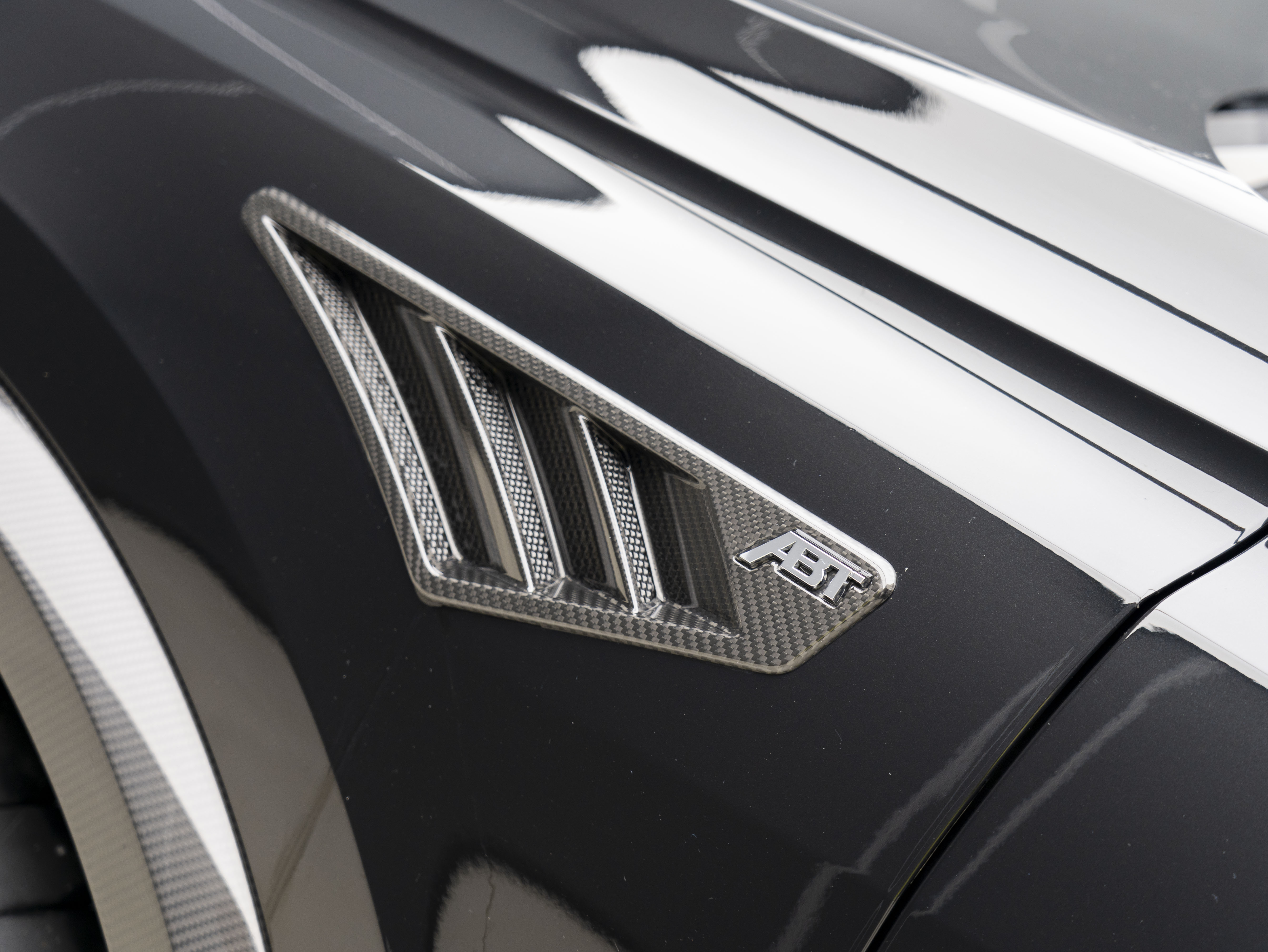 Audi RS Q8 2022 #9 Audi RS Q8 2022 car image #9