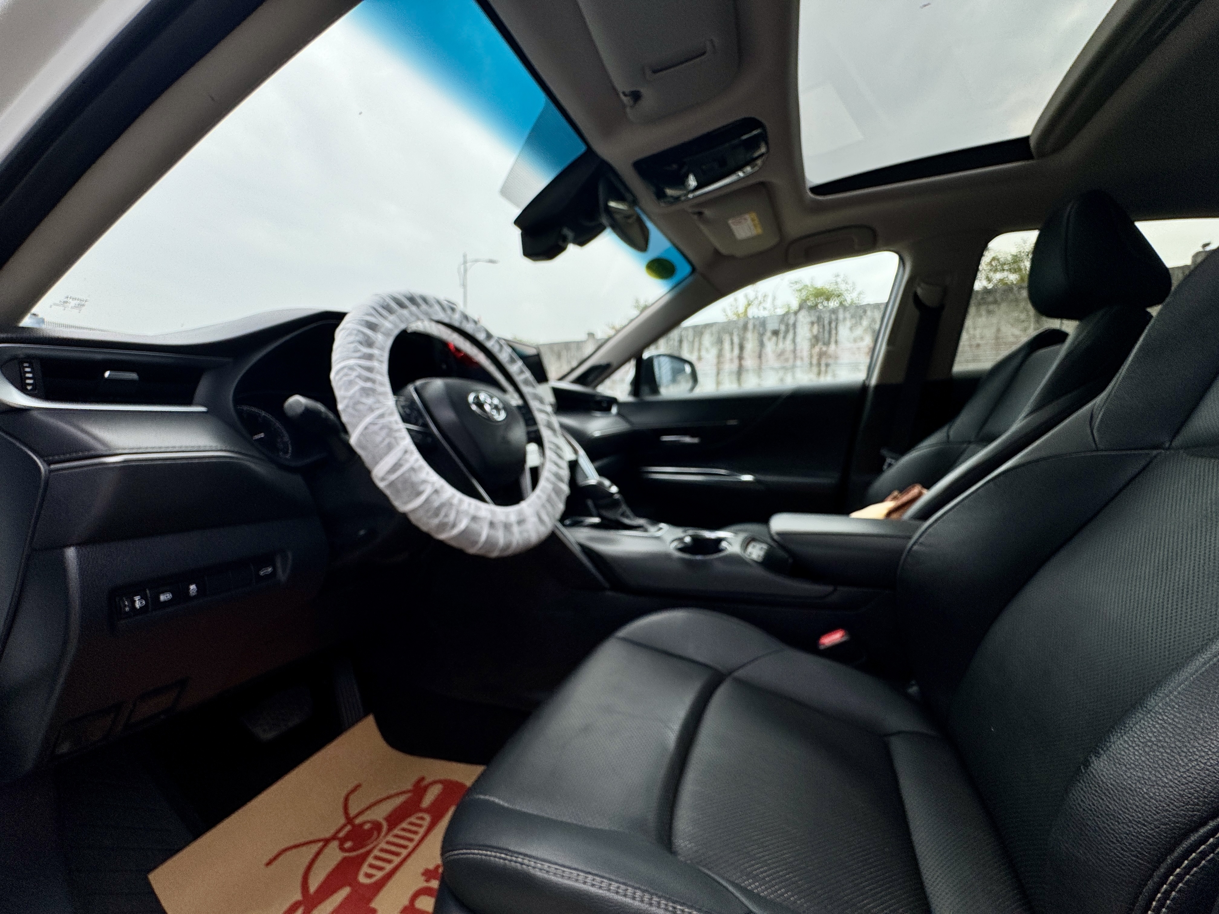 Toyota Venza 2023 car image #9