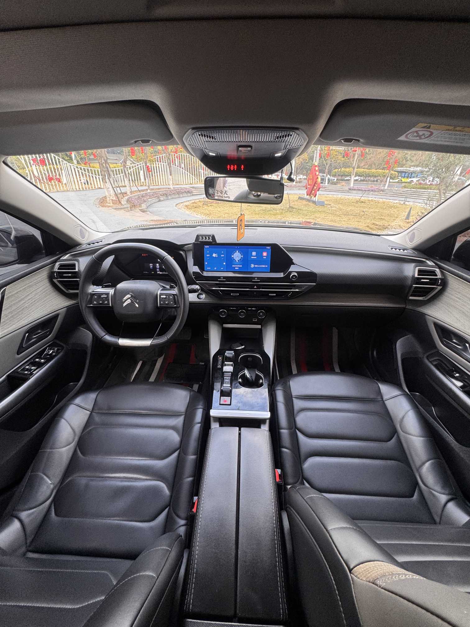 Citroen C5 X 2022 car image #9