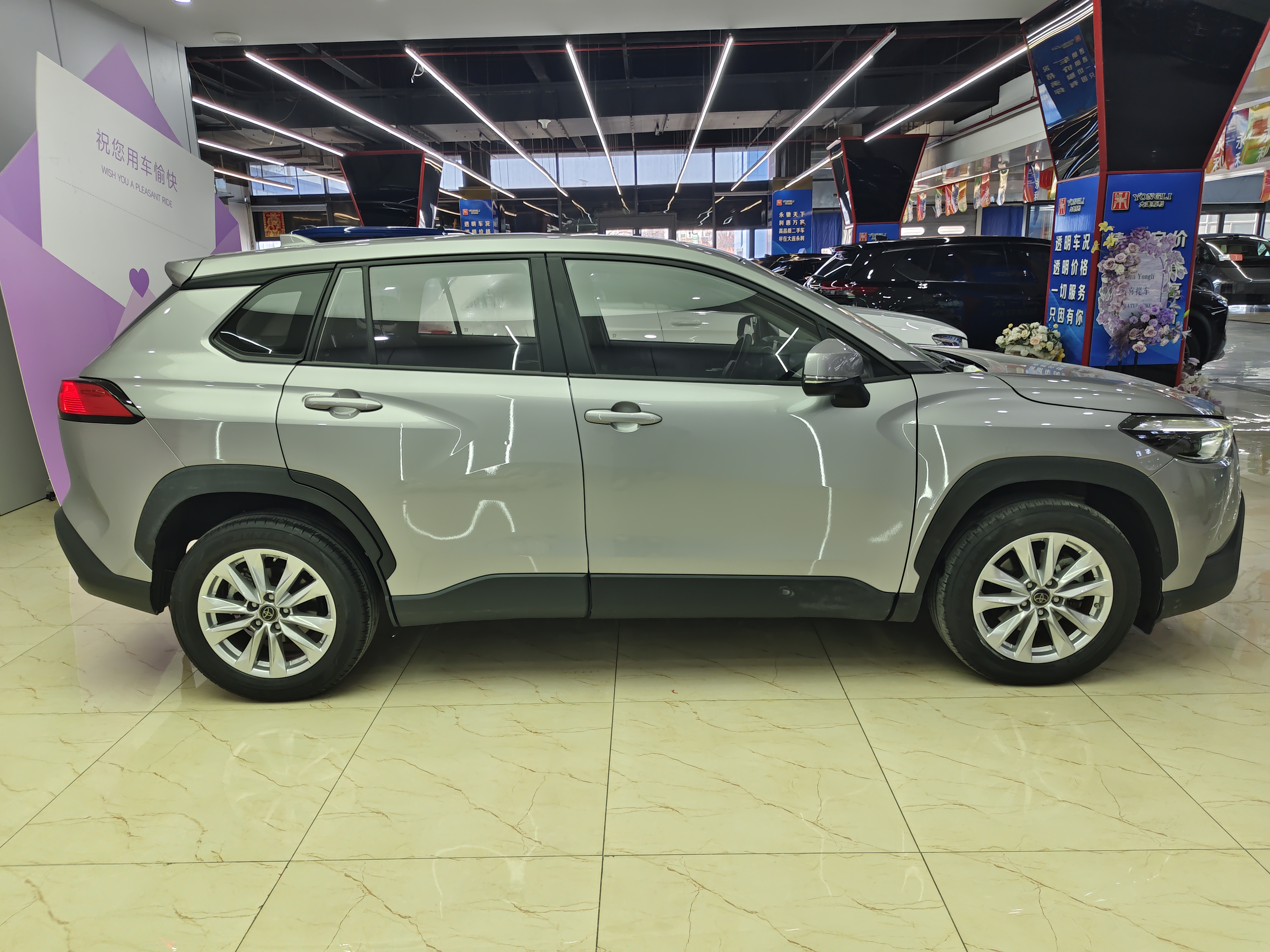 Corolla Cross 2022 #9 Corolla Cross 2022 car image #9