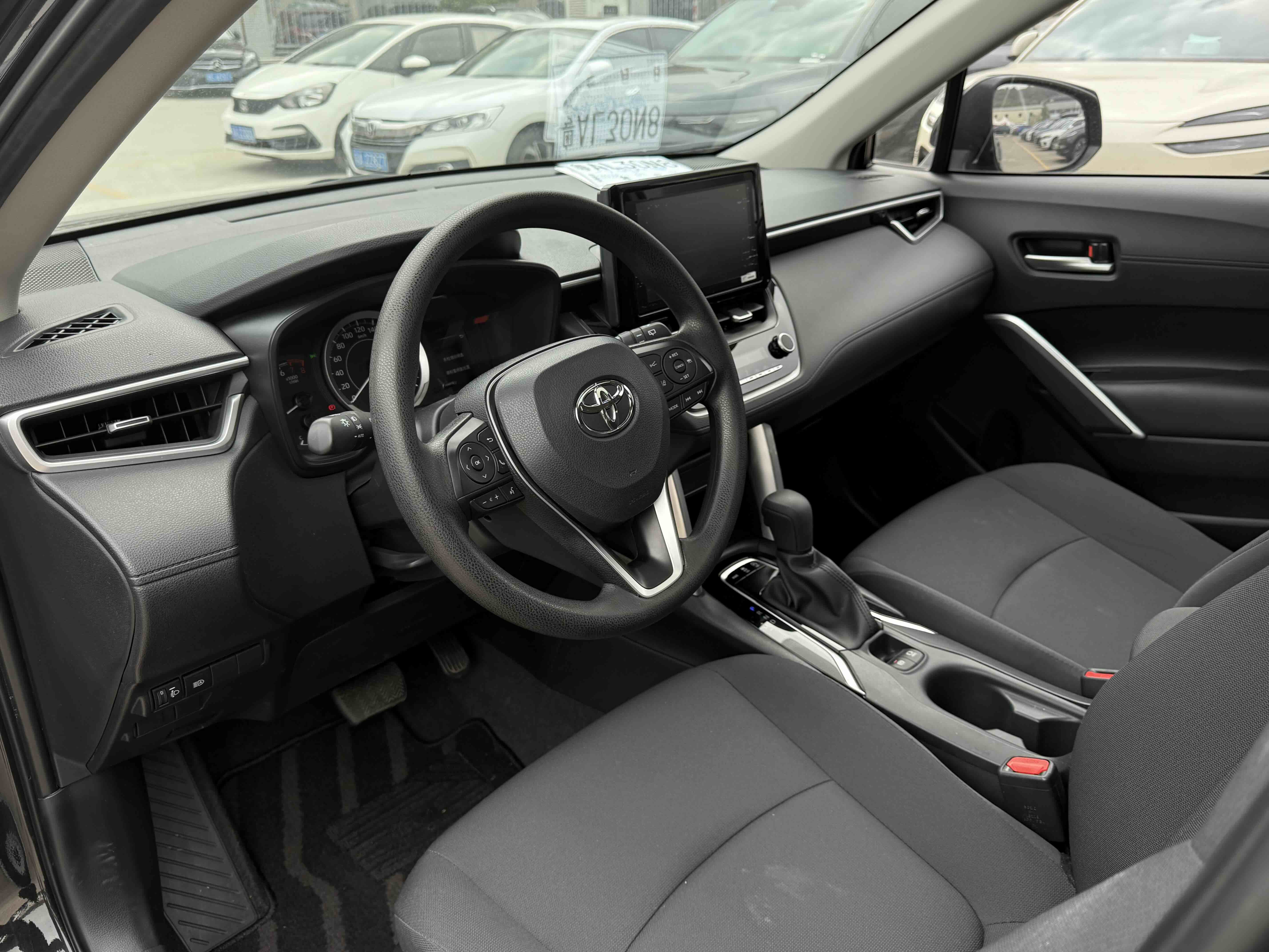 Toyota Corolla Cross 2023 immagine di auto #9