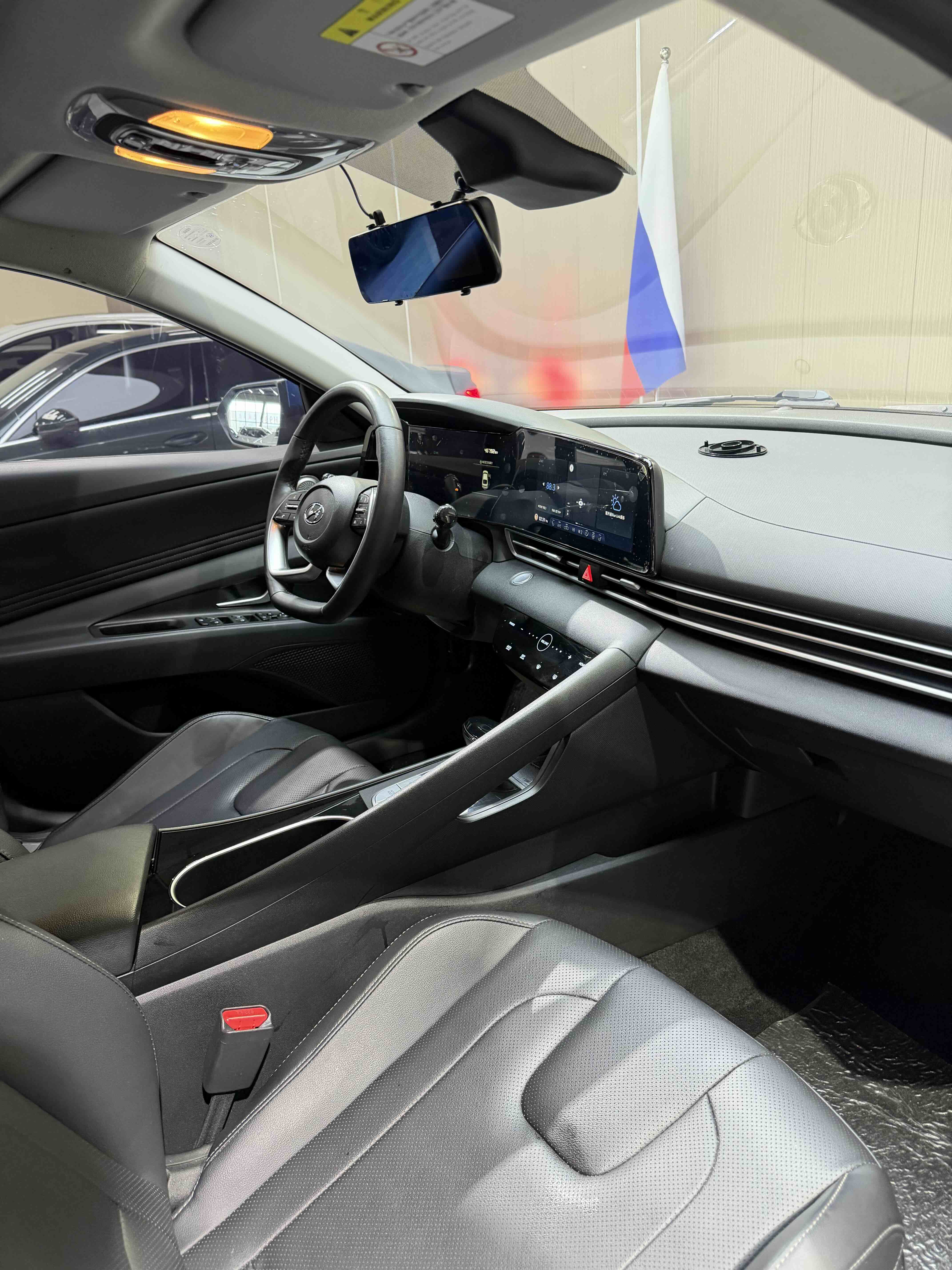 Hyundai Elantra 2022 car image #9