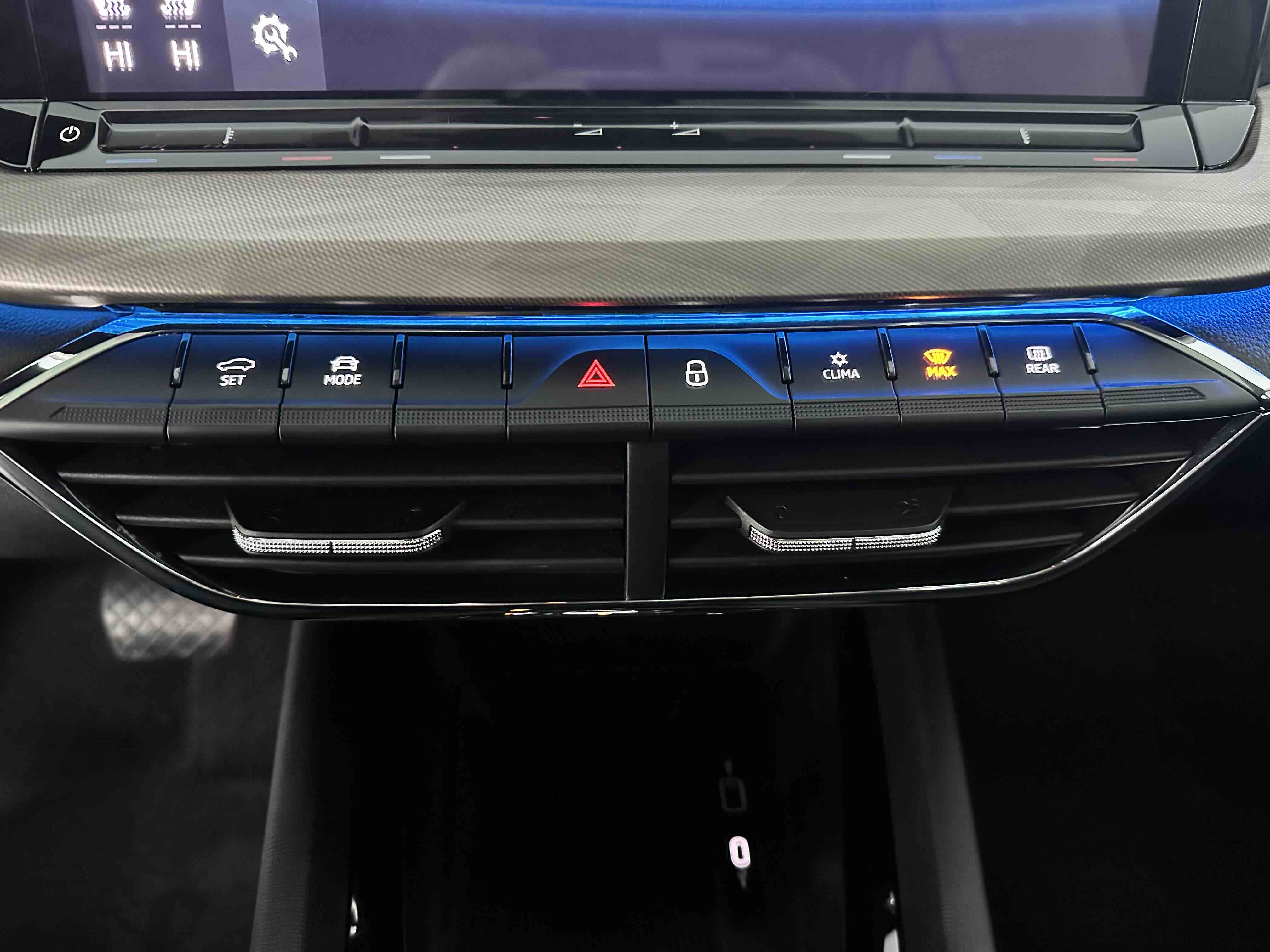 Skoda Octavia 2022 #9 Skoda Octavia 2022 car image #9