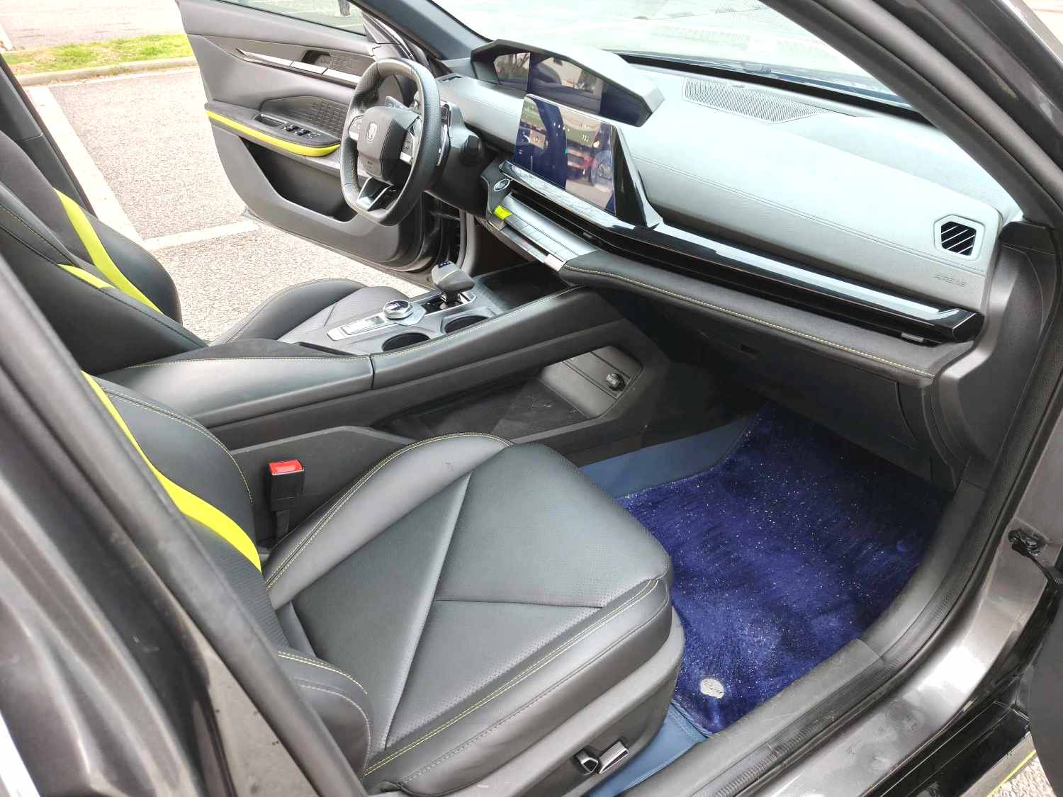 Changan UNI-V 2022 car image #9