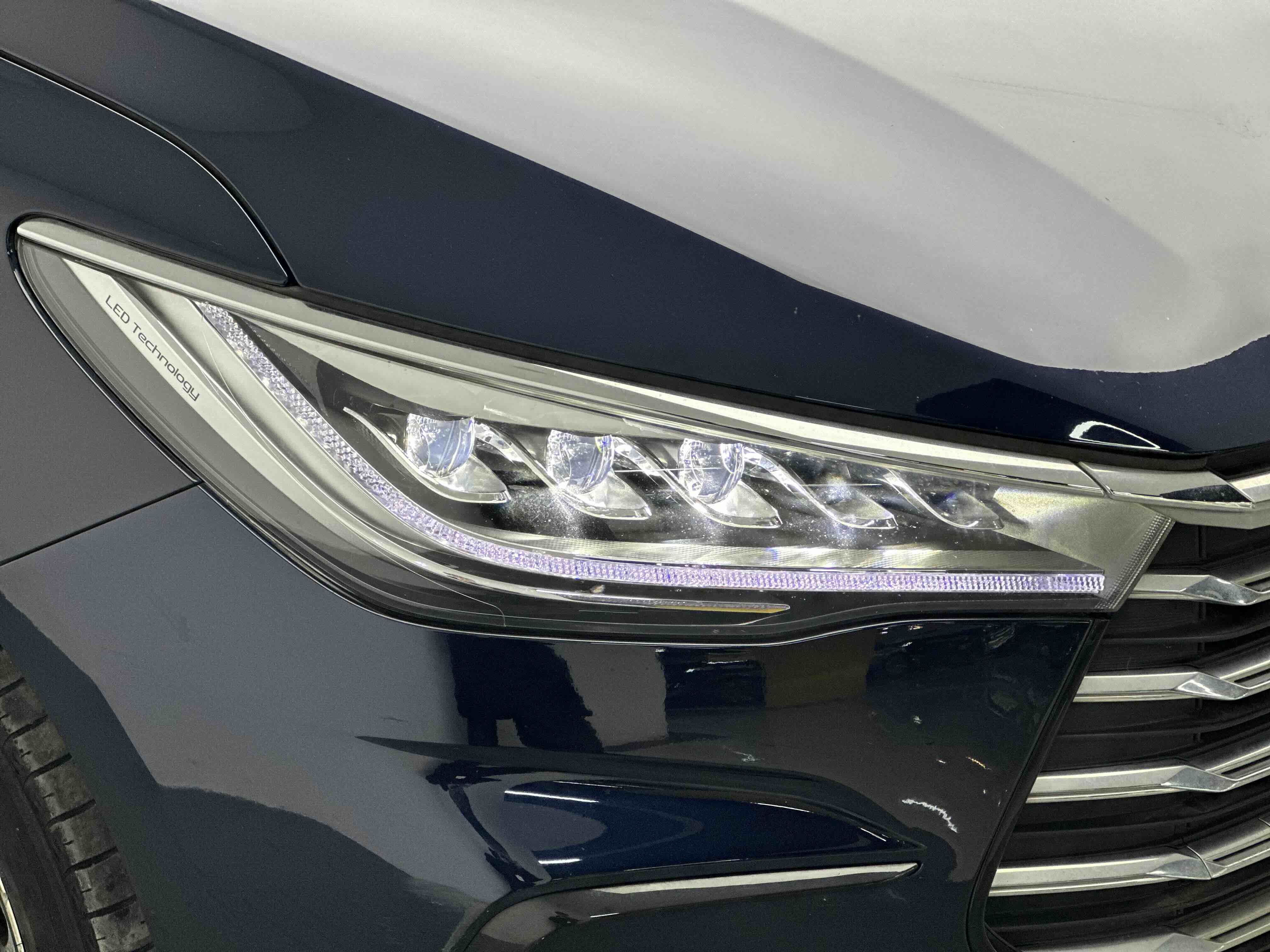 BYD Song MAX New Energy 2023 car image #9