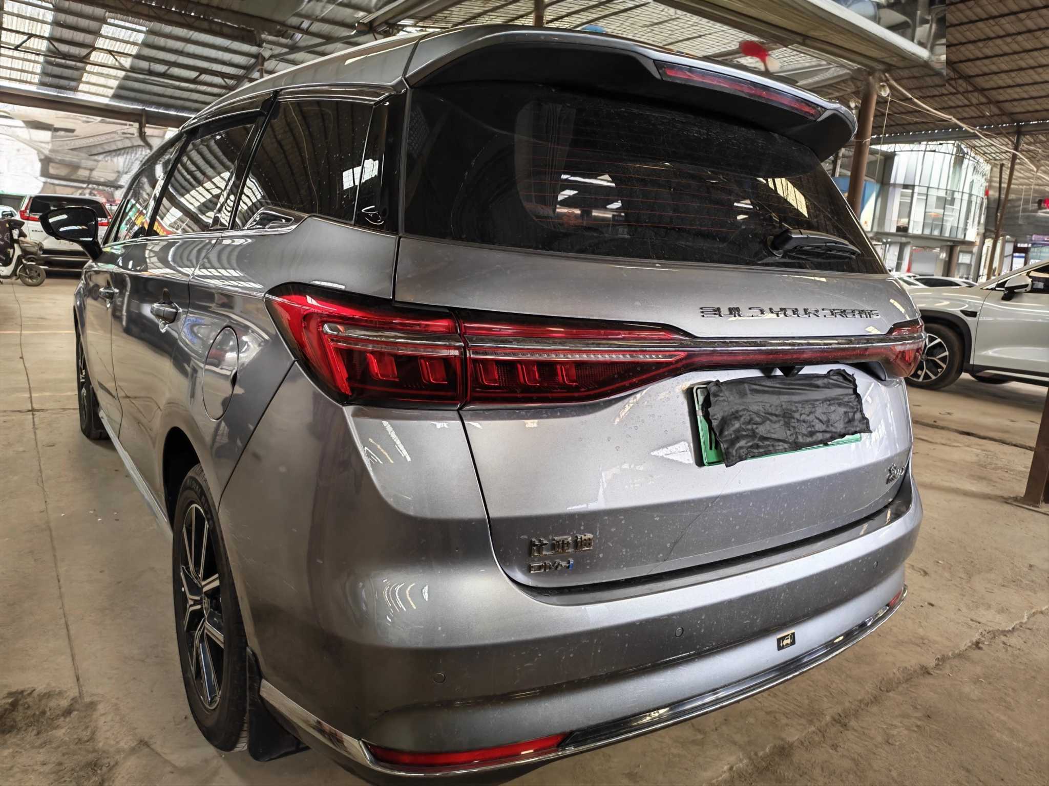BYD Song MAX New Energy 2022 car image #9