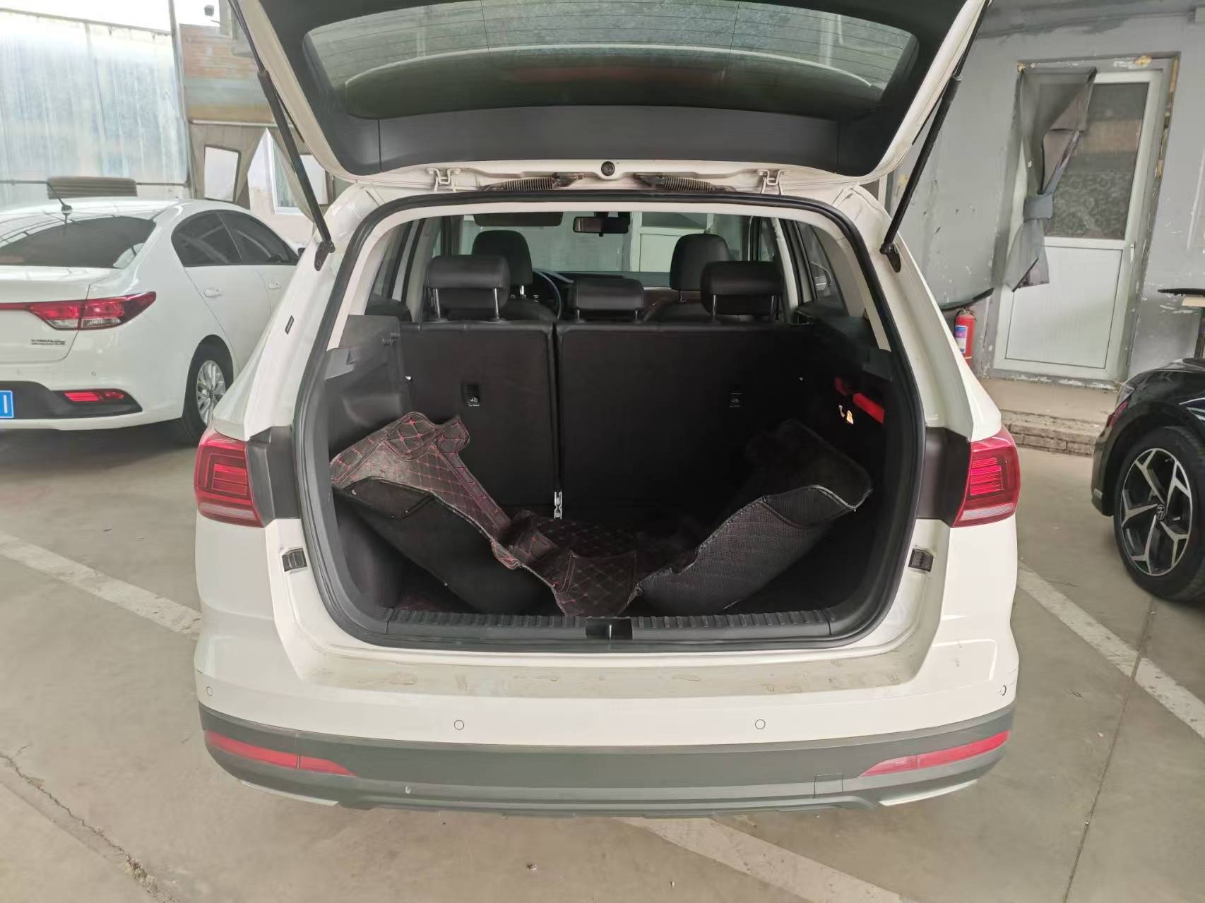 Volkswagen Tharu 2022 car image #9