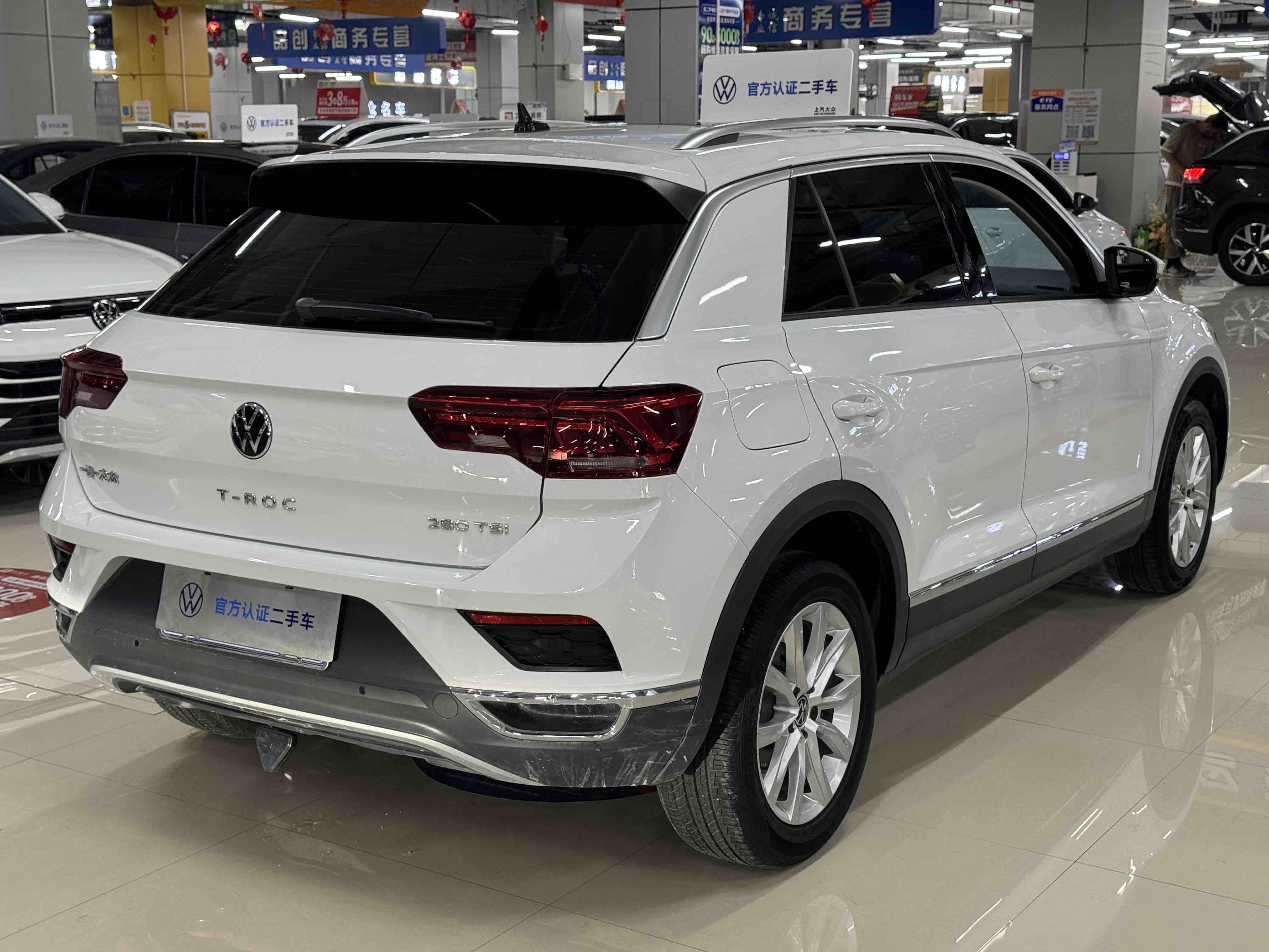 T-Roc 2022 car image #9
