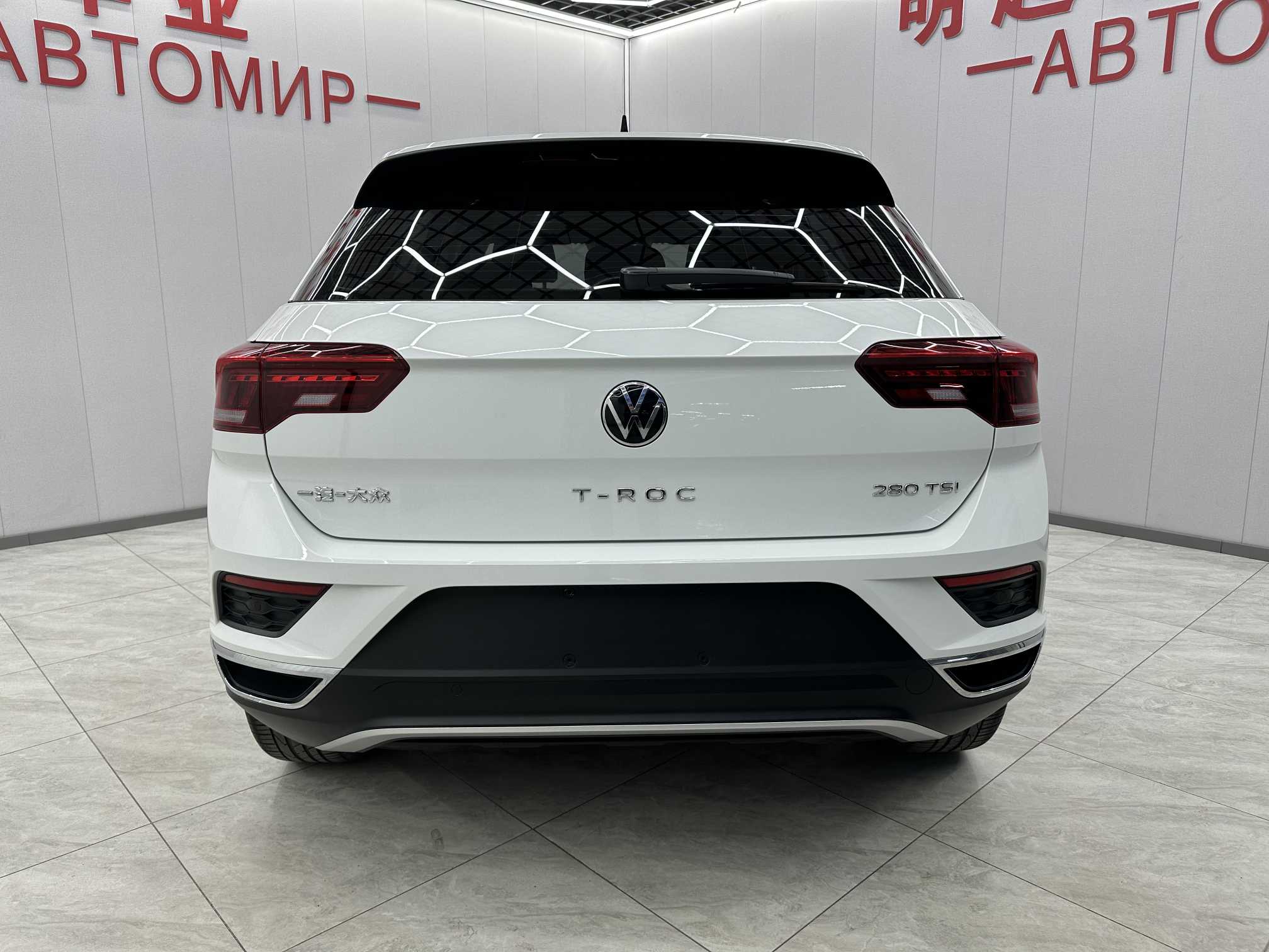 T-Roc 2022 car image #9