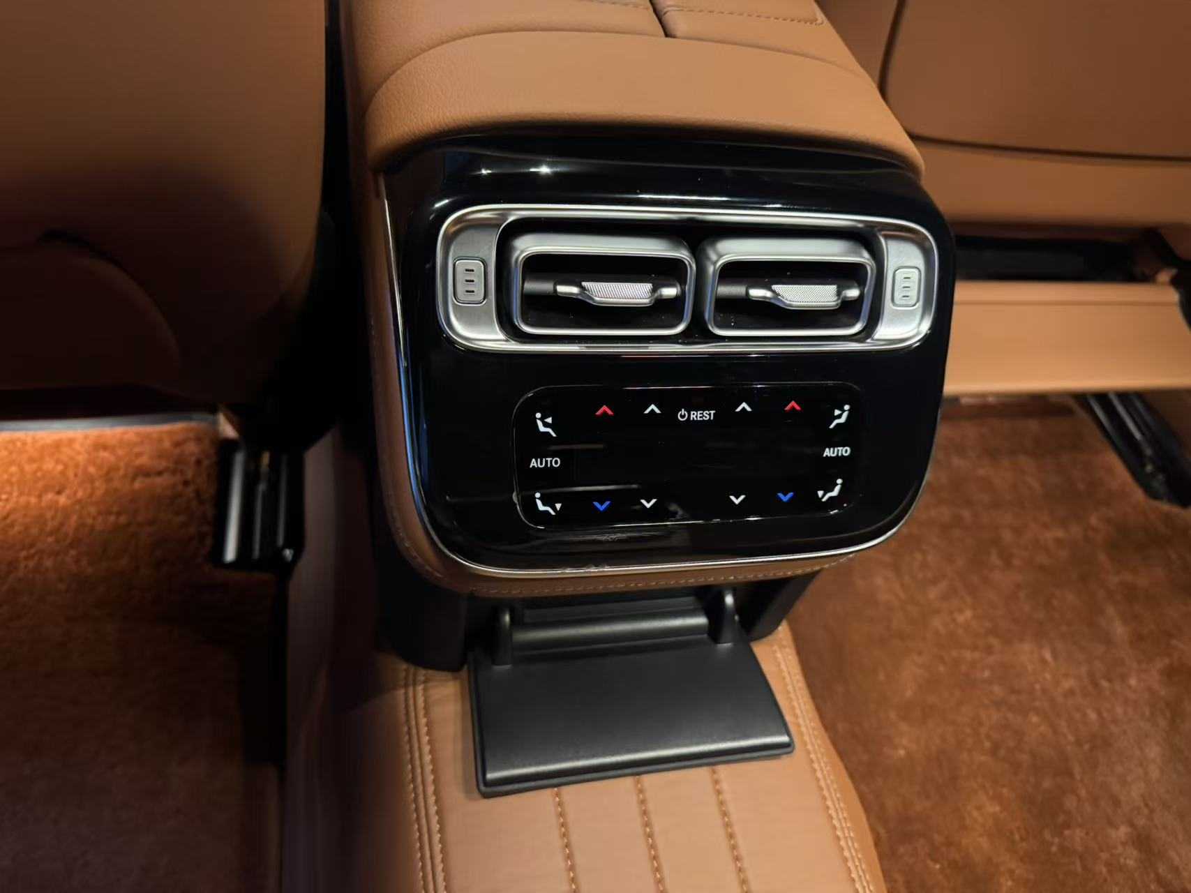 Mercedes-Benz S Class 2022 car image #9