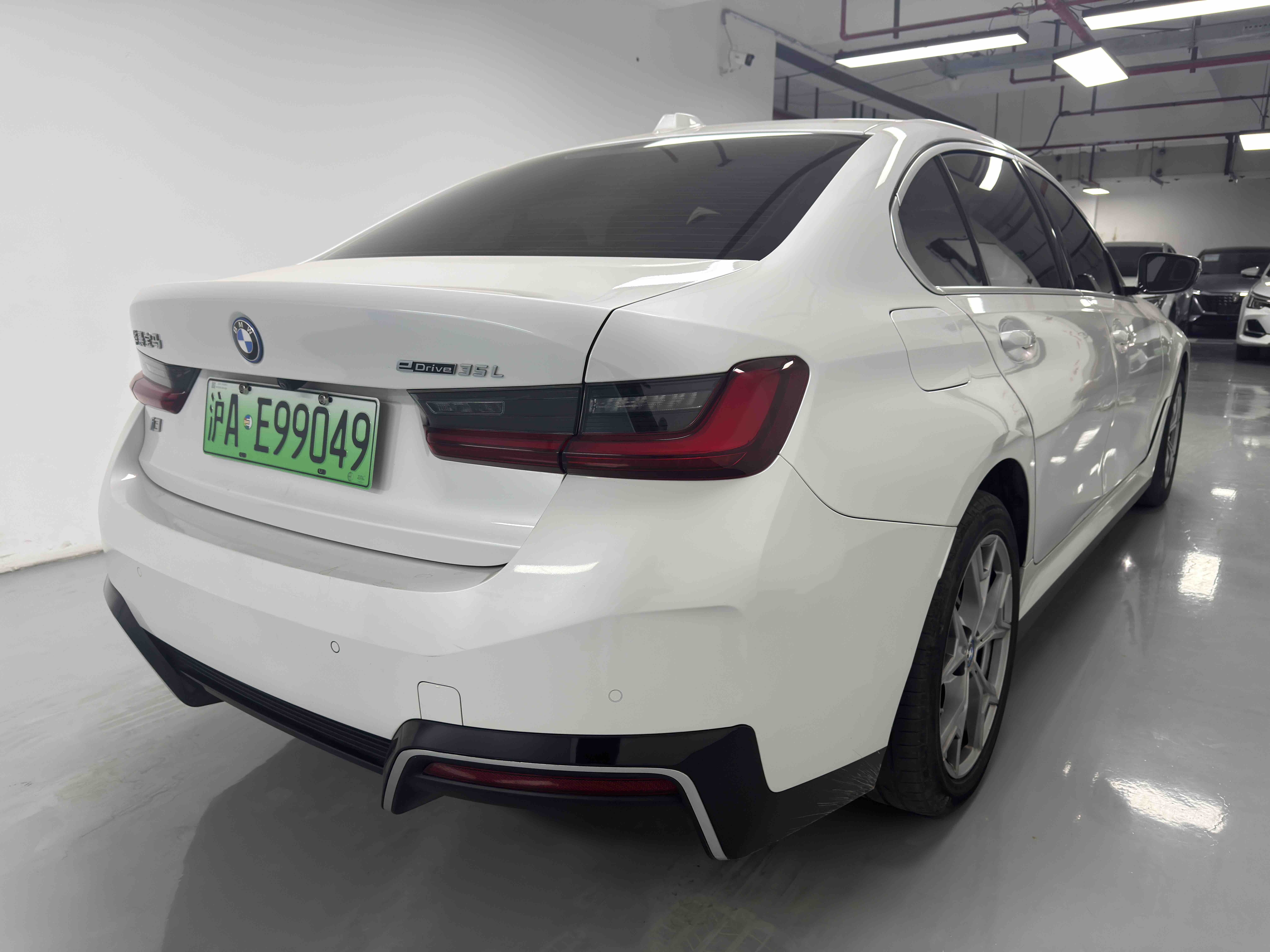 BMW i3 2023 #9 BMW i3 2023 car image #9